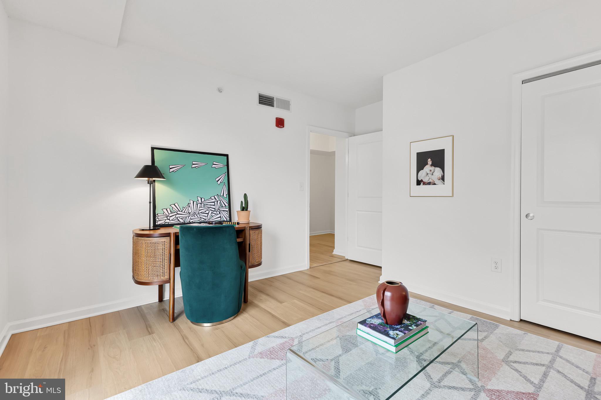 SILVER SPRING - Residential