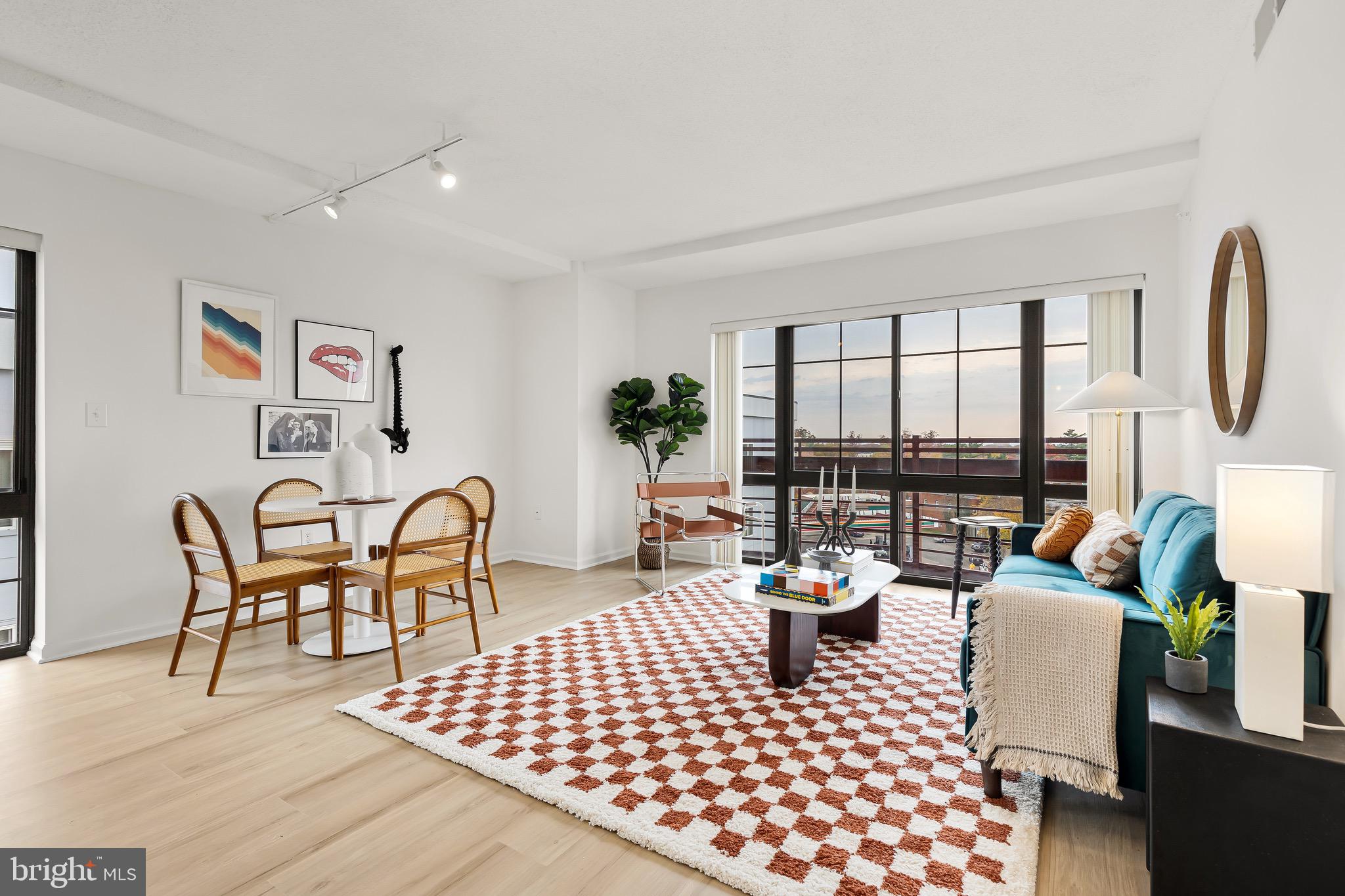 SILVER SPRING - Residential