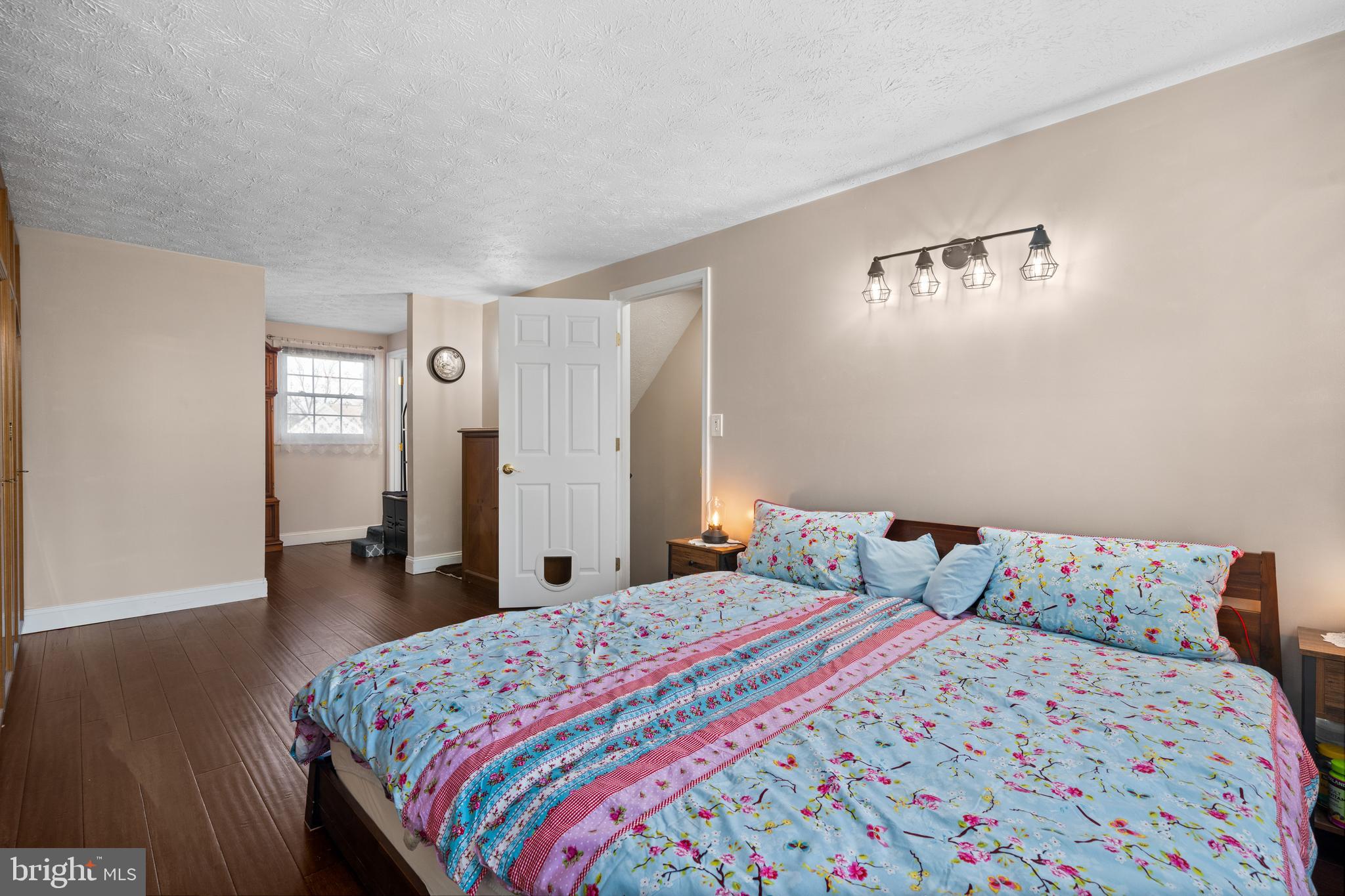 FAIRMONT - Residential