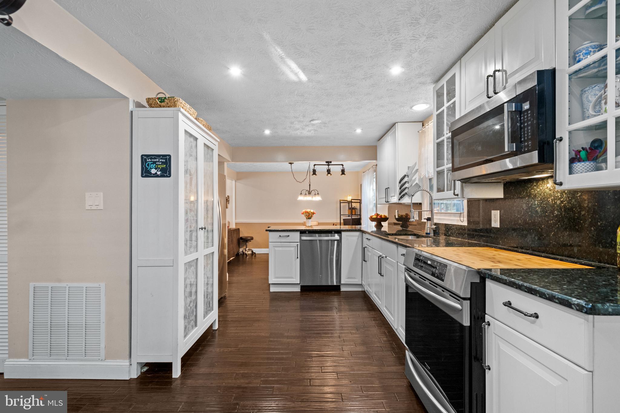 FAIRMONT - Residential