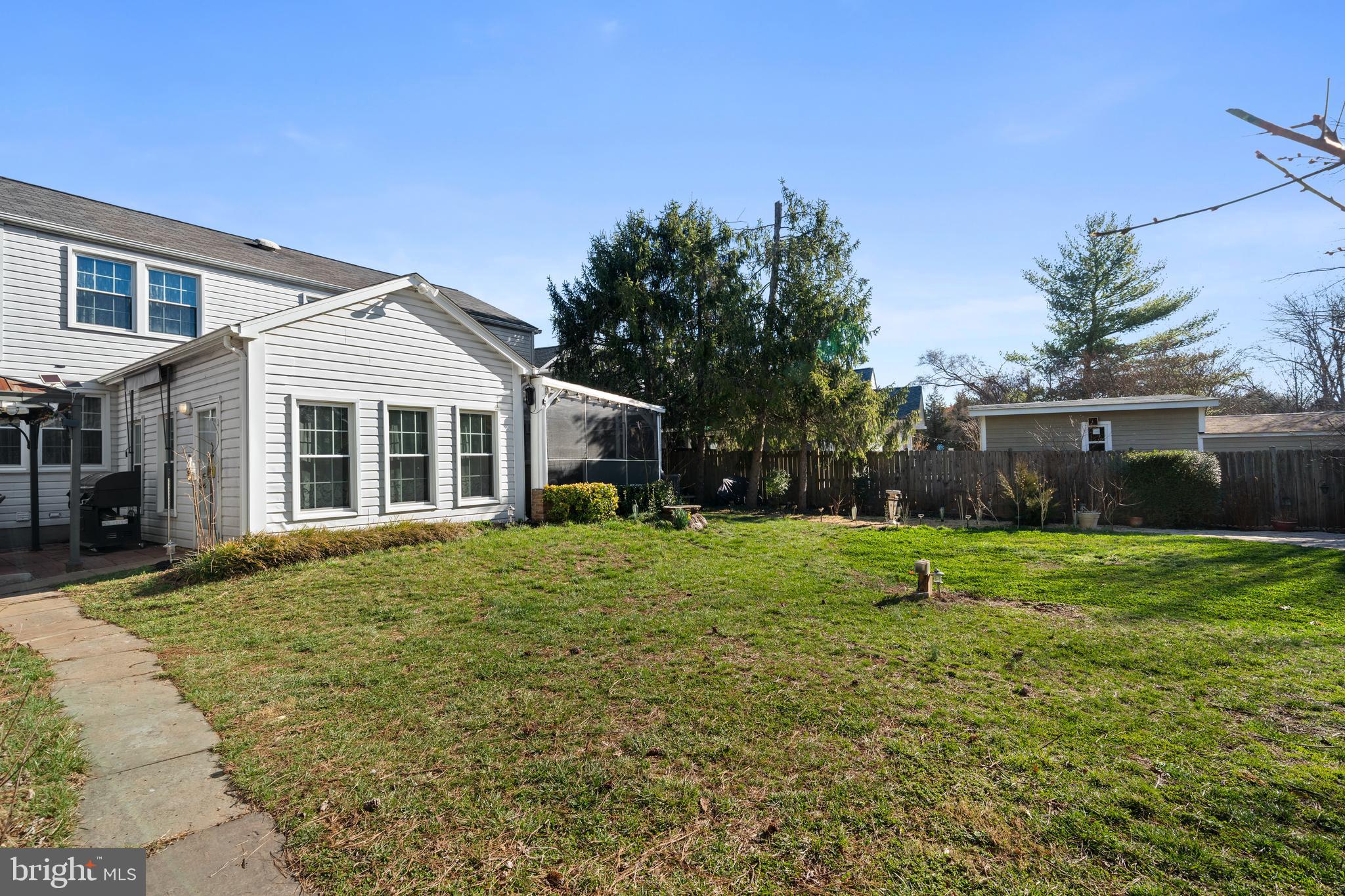 FAIRMONT - Residential