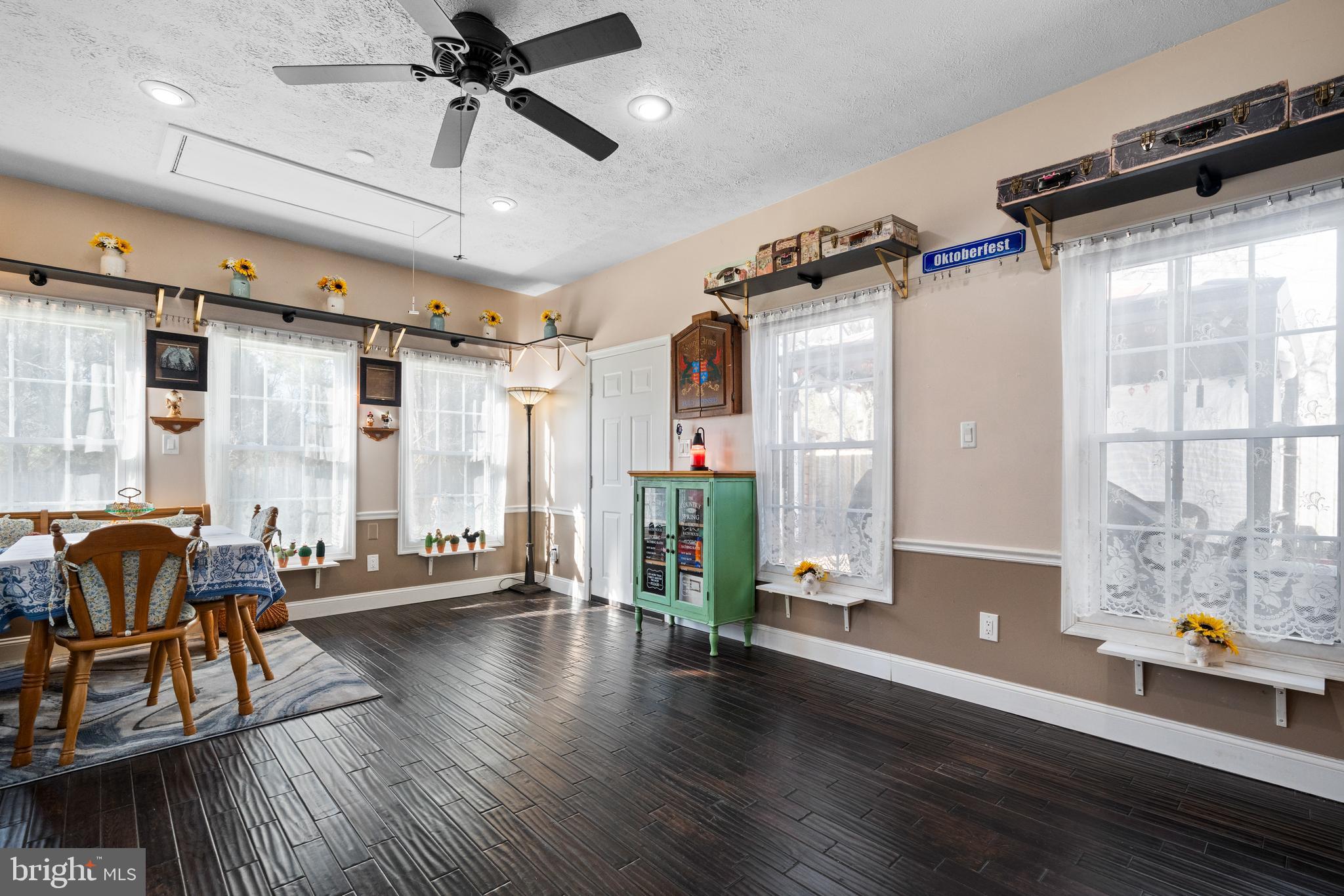 FAIRMONT - Residential