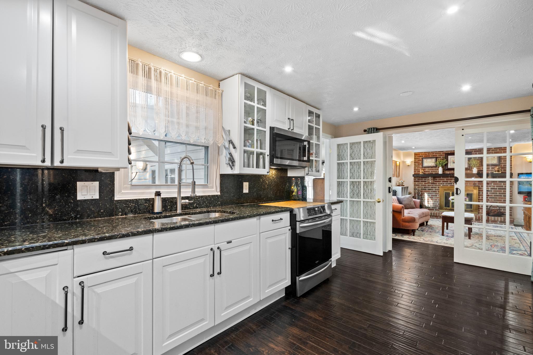 FAIRMONT - Residential