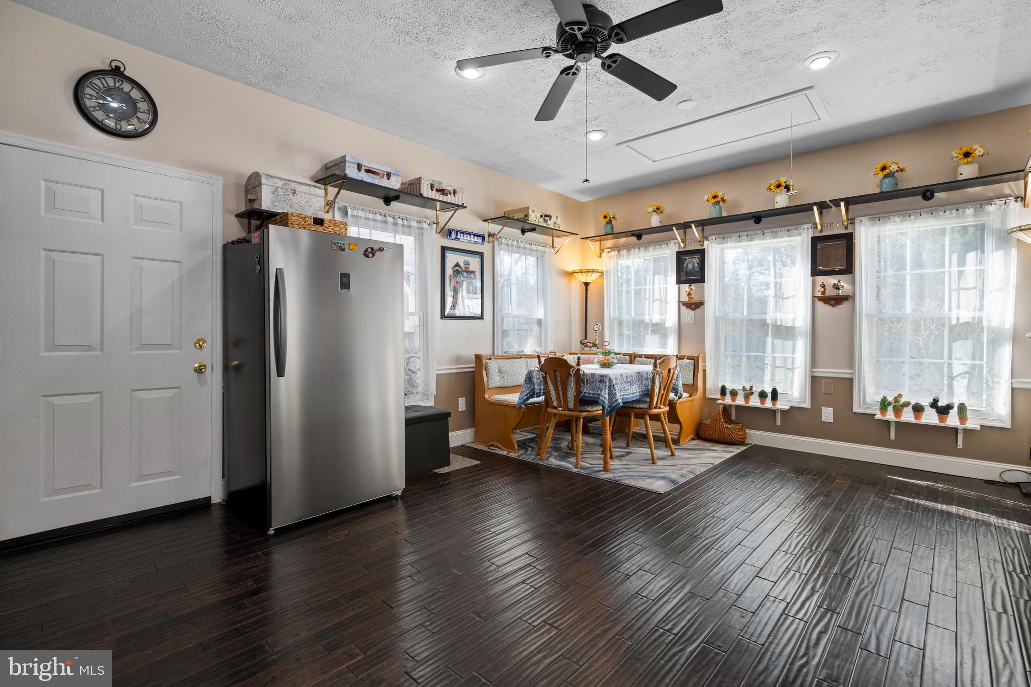 FAIRMONT - Residential