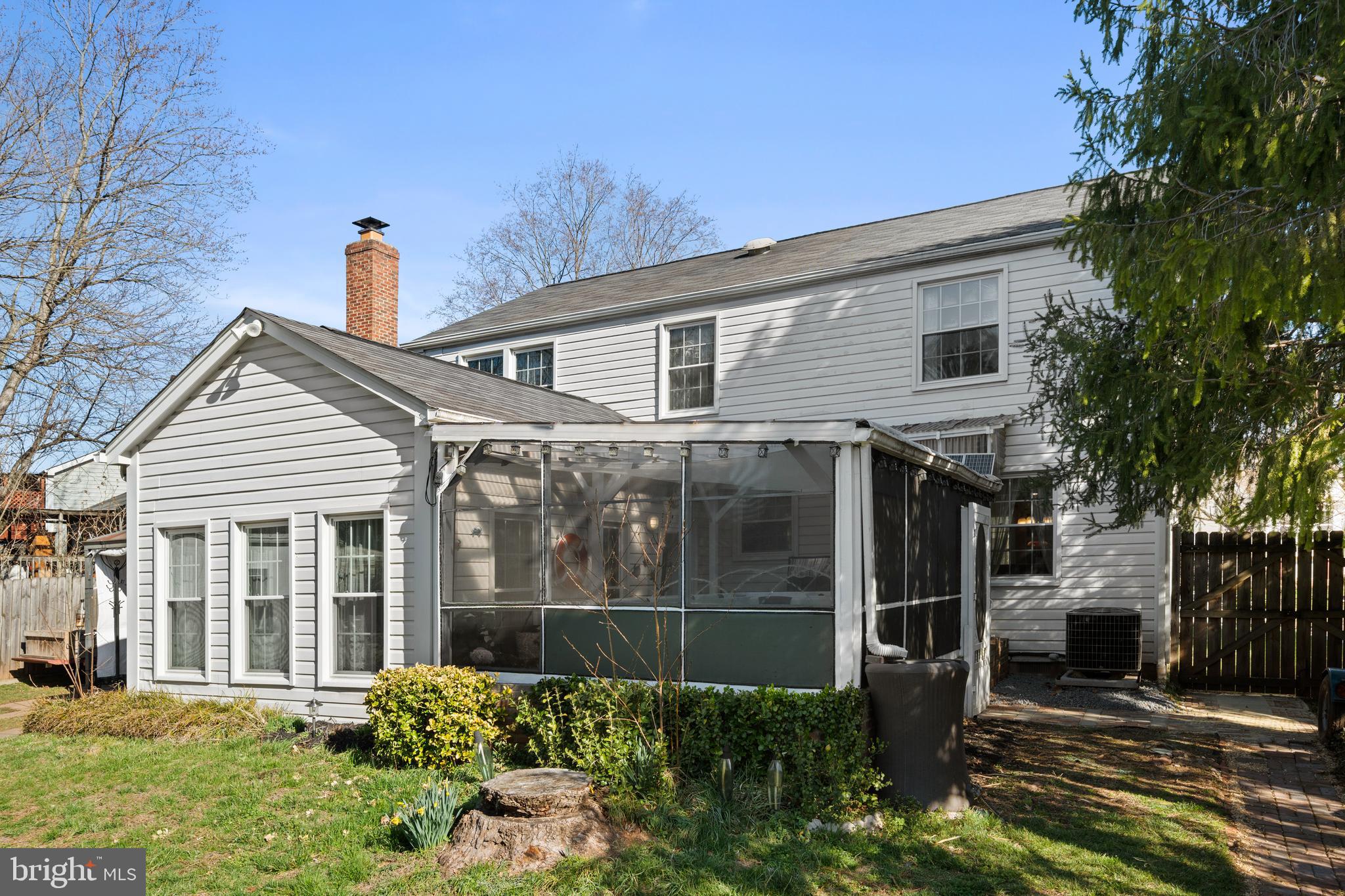 FAIRMONT - Residential