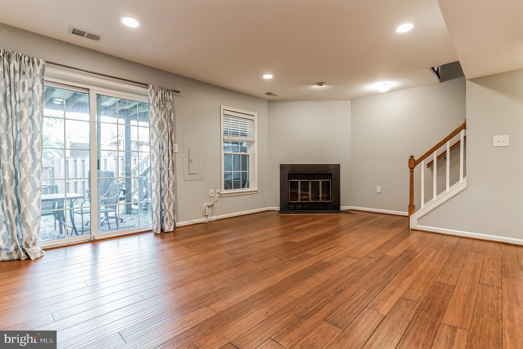 GROSVENOR PARK - Residential Lease