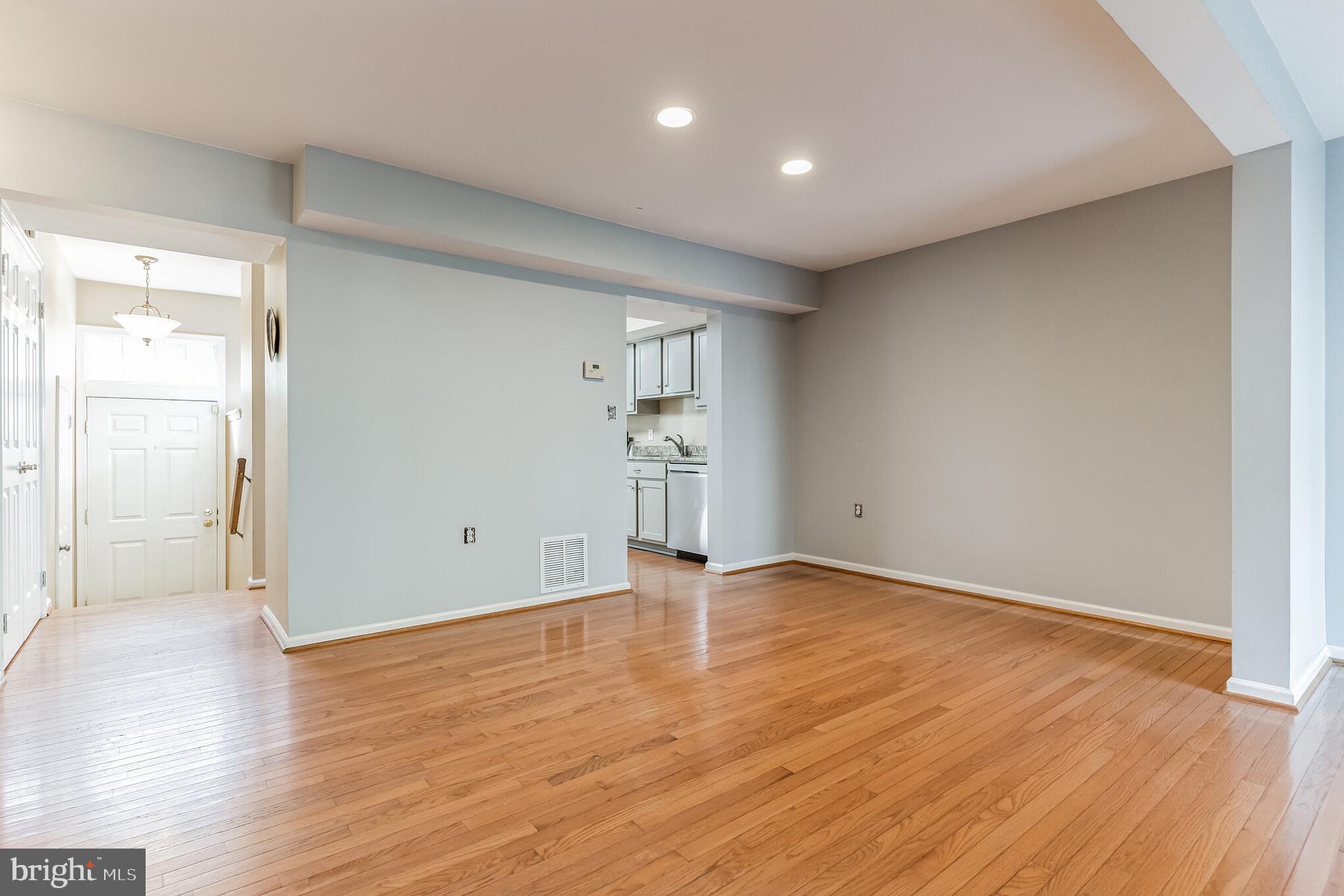 GROSVENOR PARK - Residential Lease