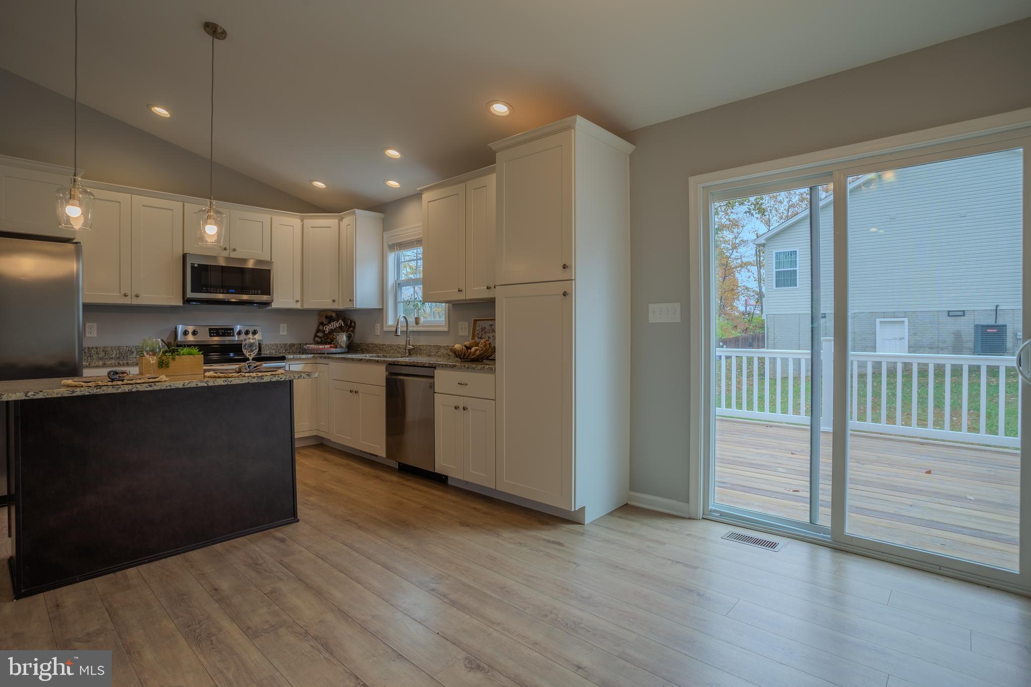 WESTSIDE - Residential