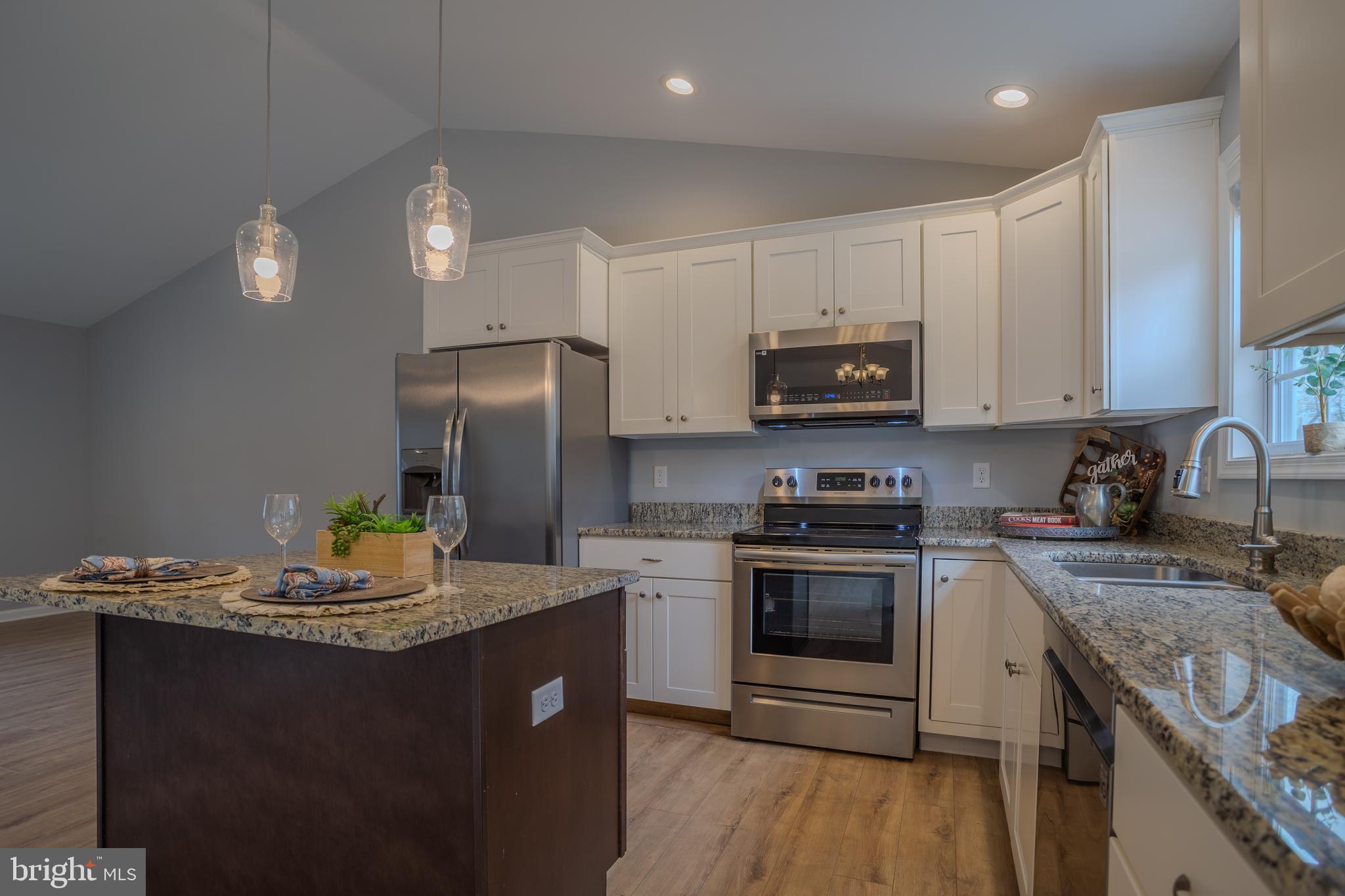 WESTSIDE - Residential