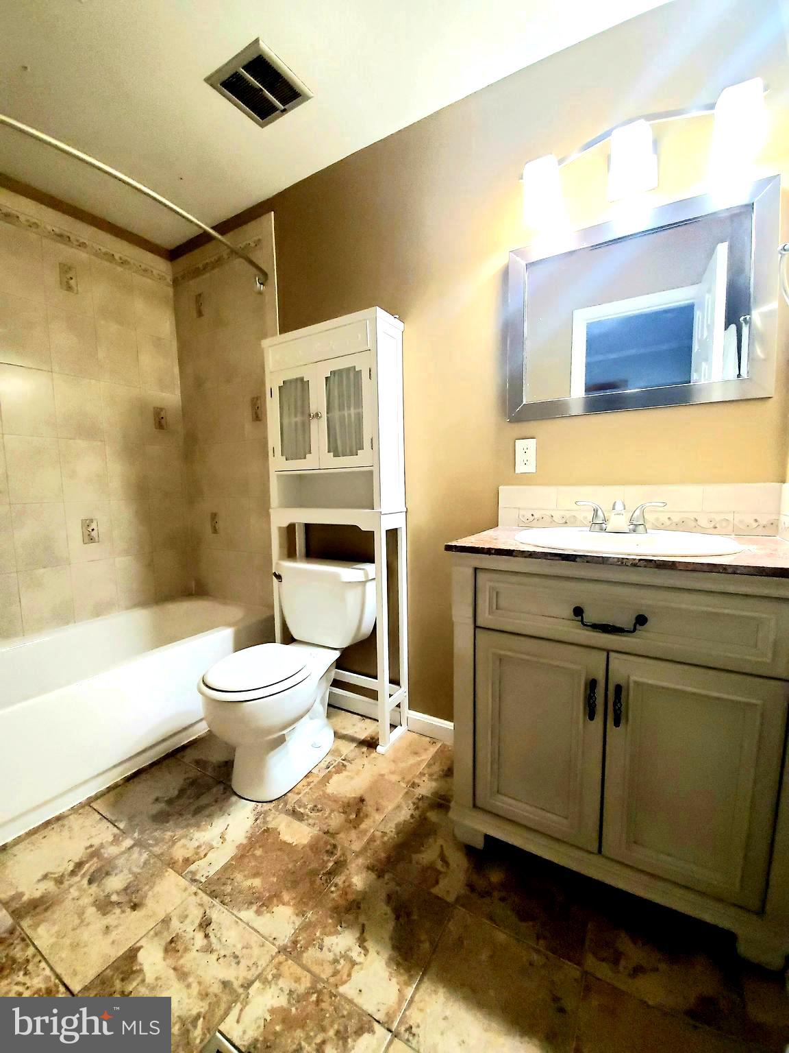 SEQUOYAH - Residential Lease