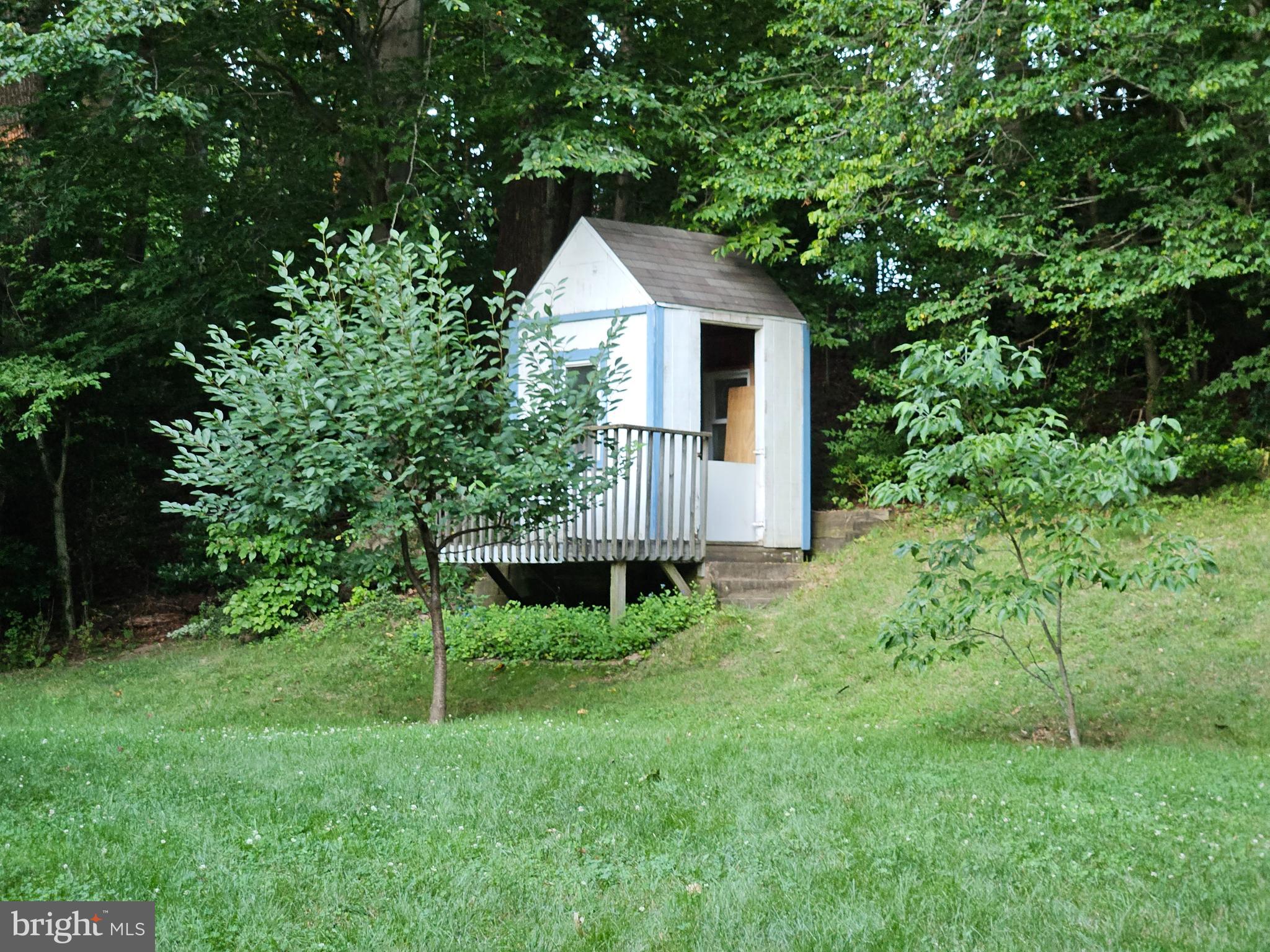 PLUM POINT WOODS - Residential