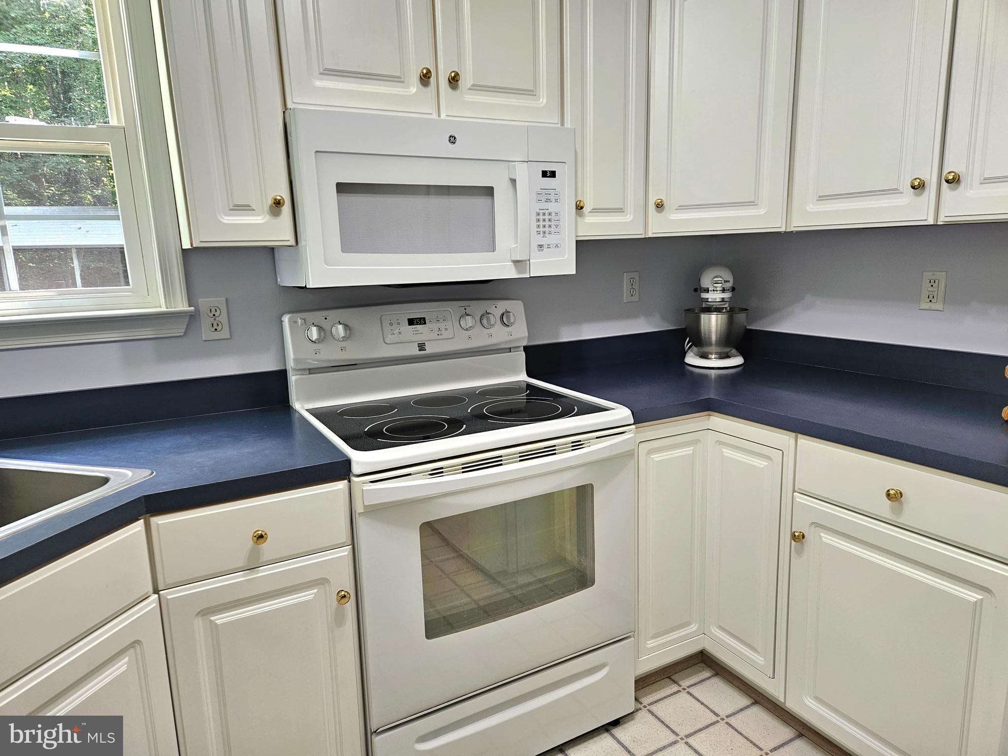 PLUM POINT WOODS - Residential