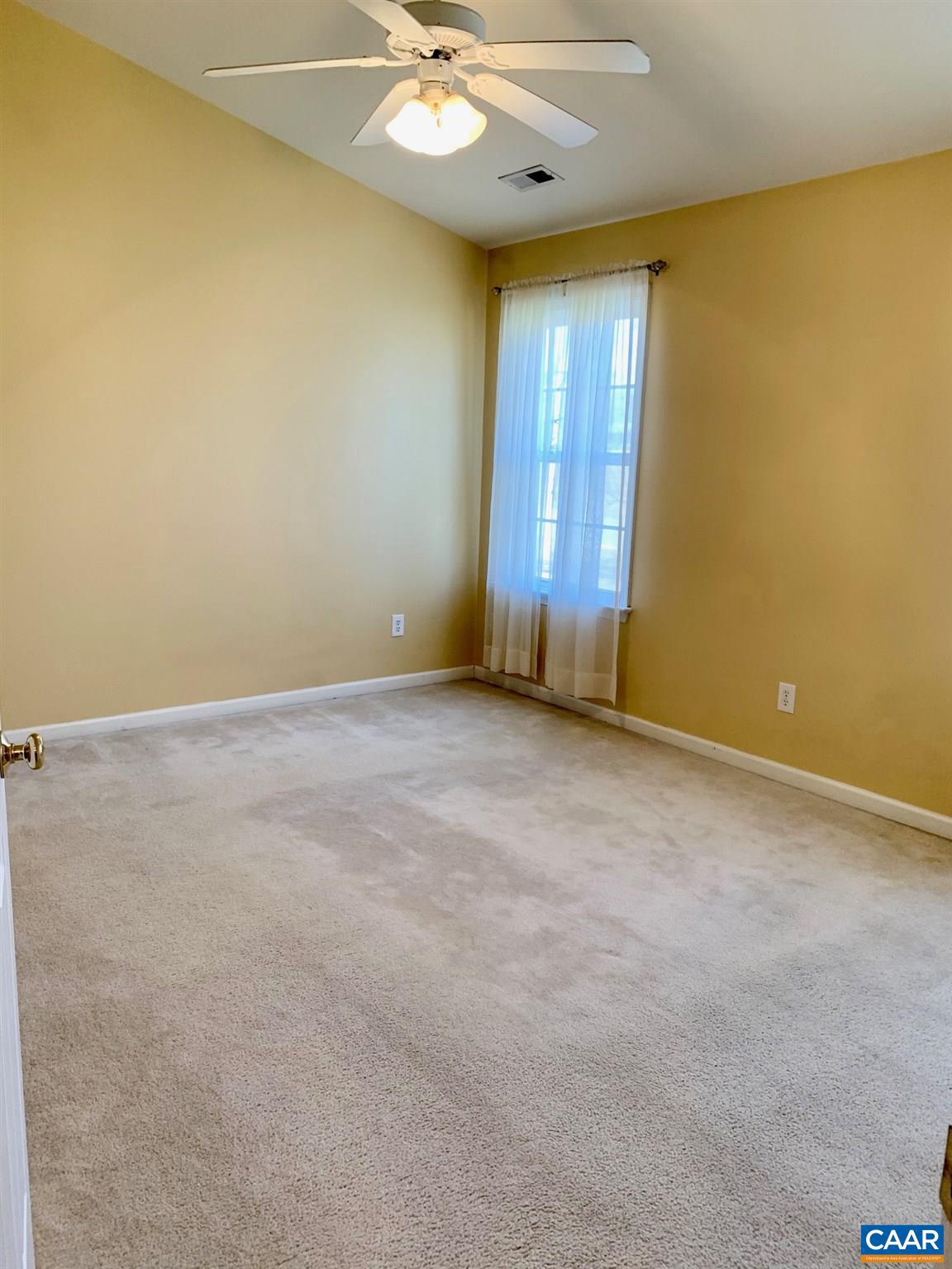 HOLLYMEAD - Residential Lease