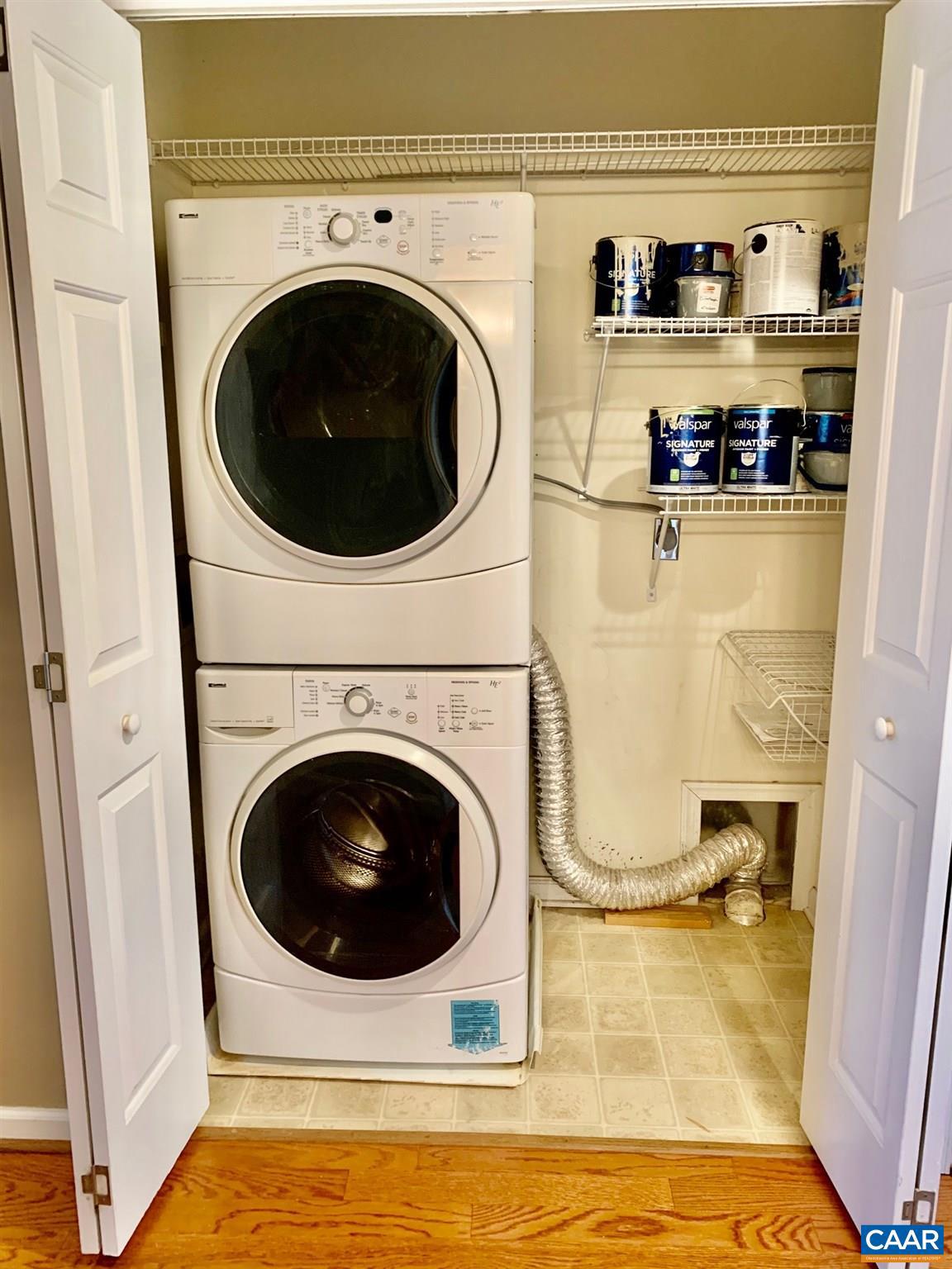 HOLLYMEAD - Residential Lease