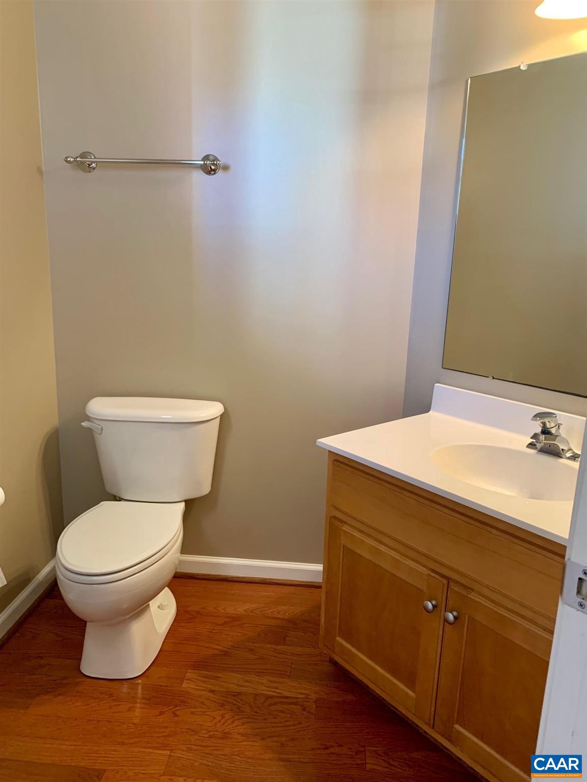 HOLLYMEAD - Residential Lease