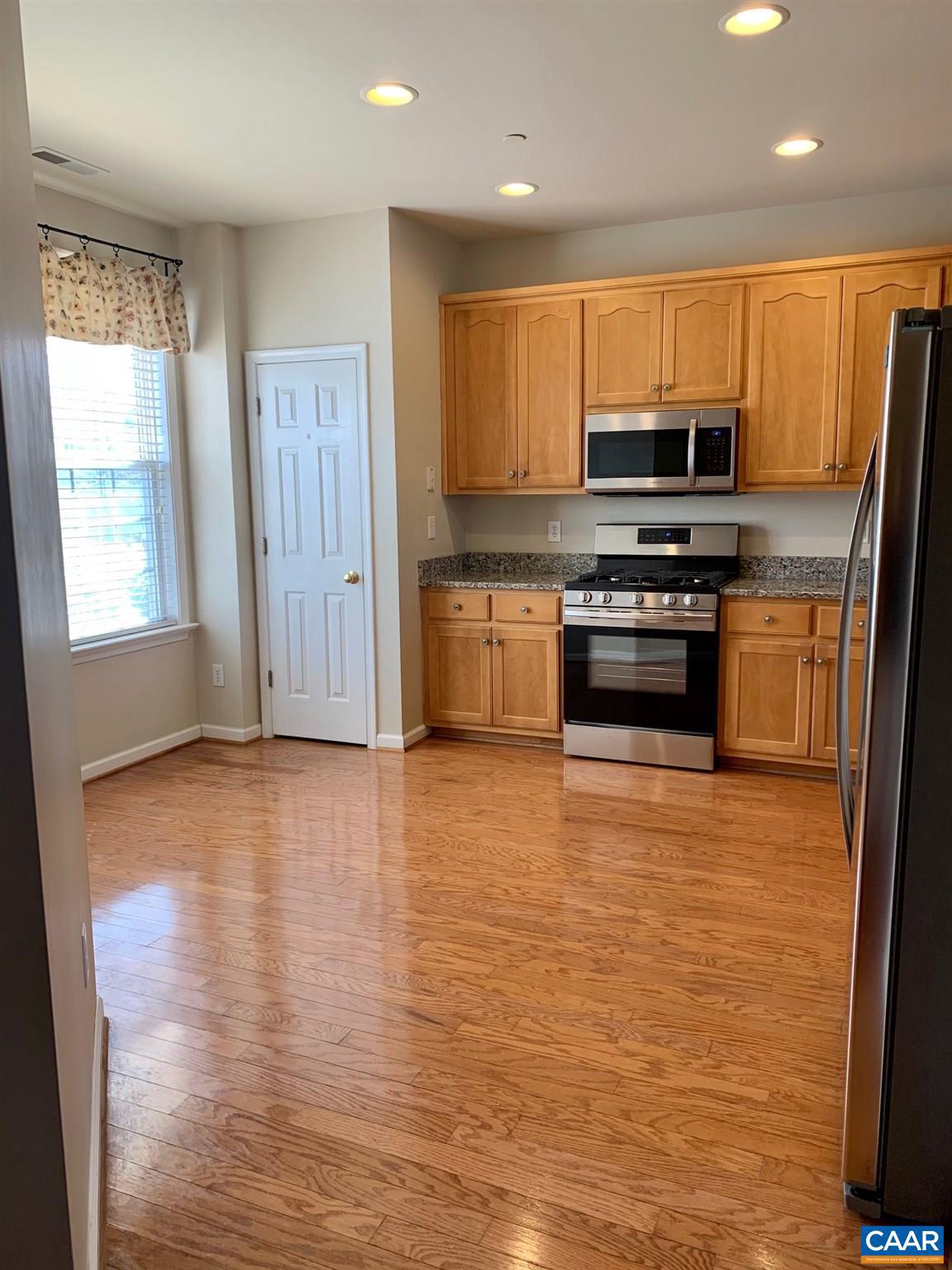 HOLLYMEAD - Residential Lease