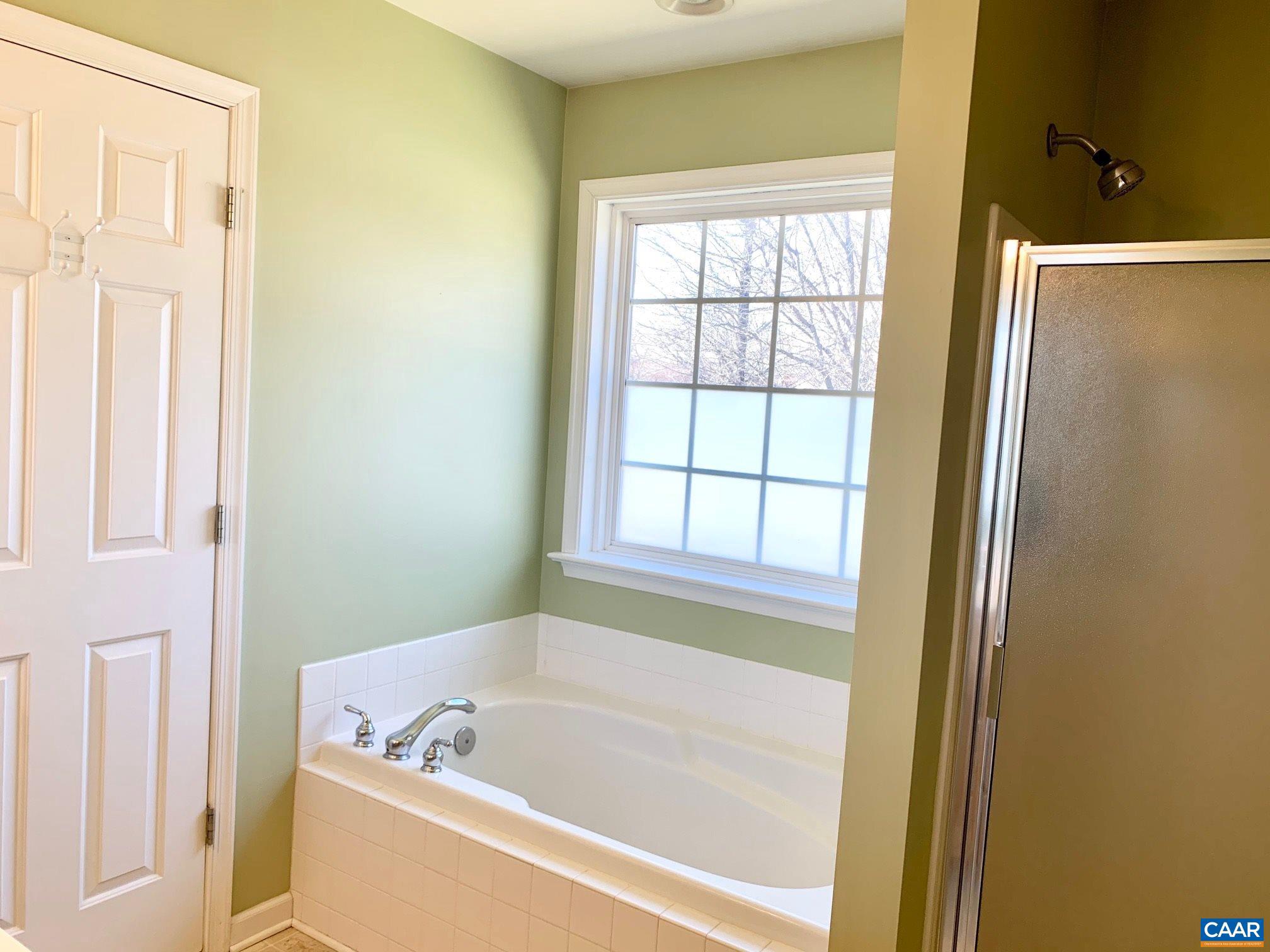 HOLLYMEAD - Residential Lease