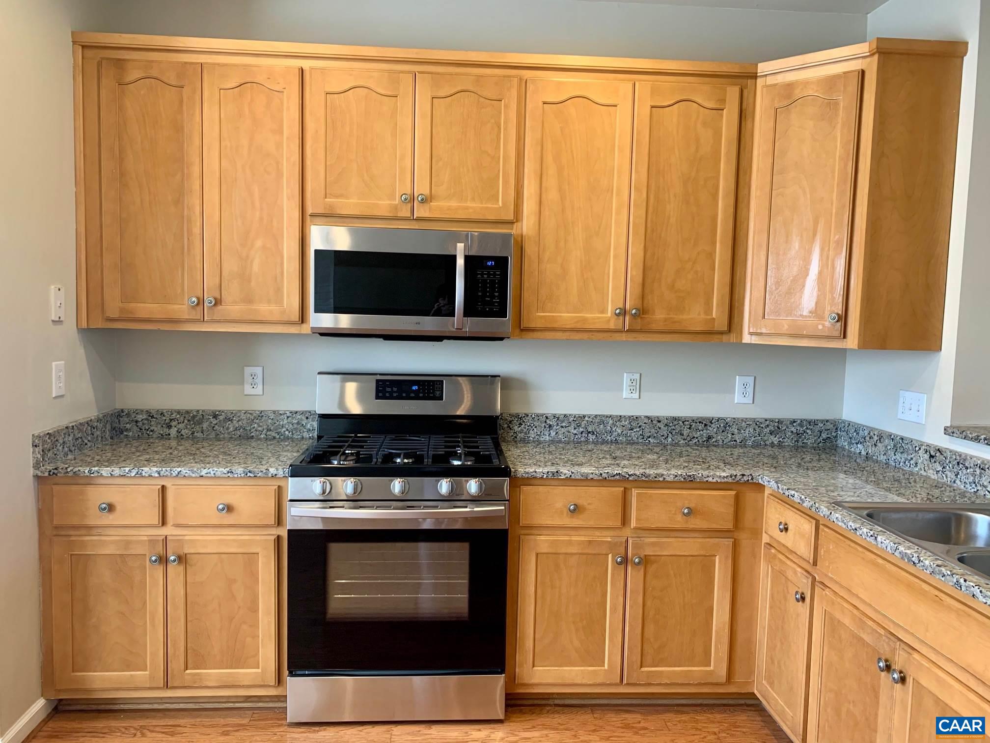 HOLLYMEAD - Residential Lease