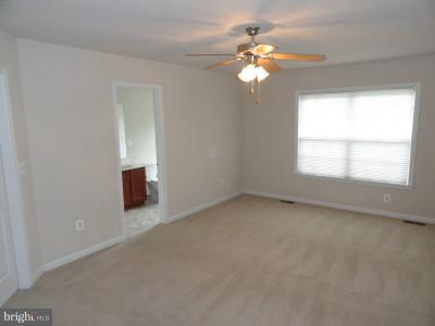 PORT AQUIA - Residential Lease