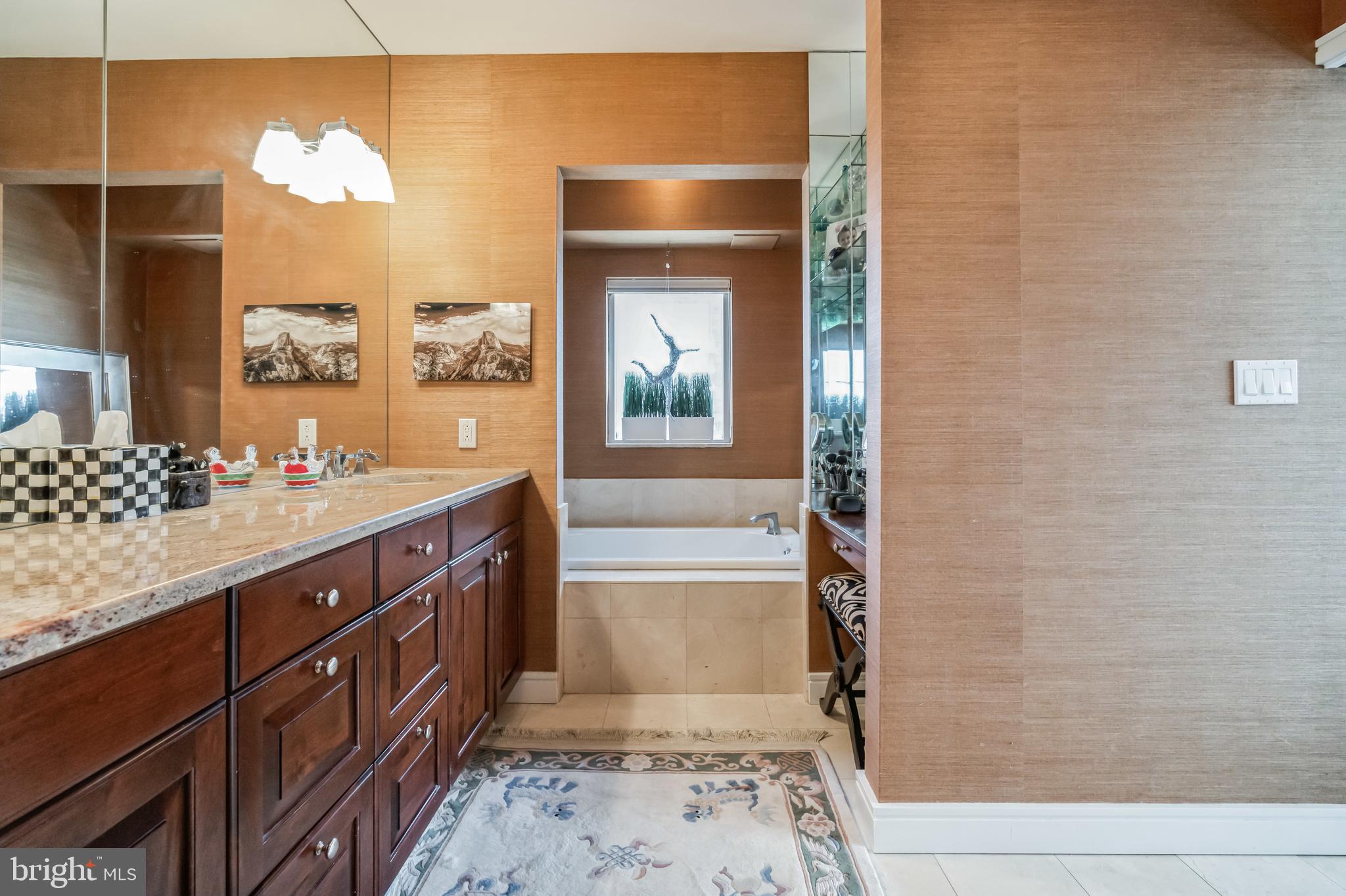 OLD CITY - Residential