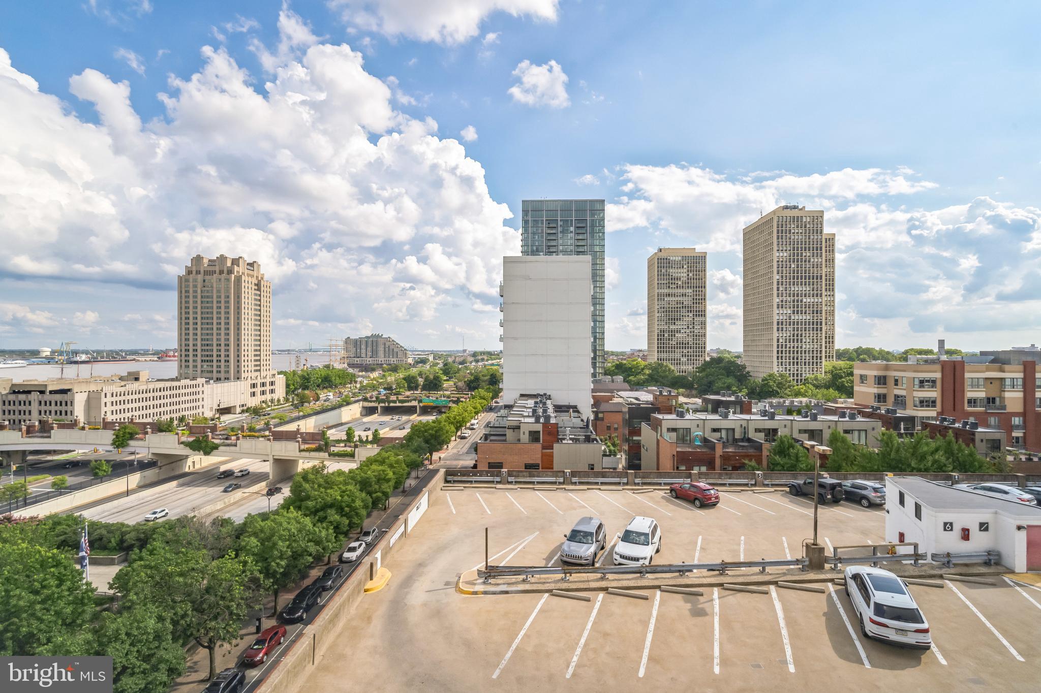 OLD CITY - Residential