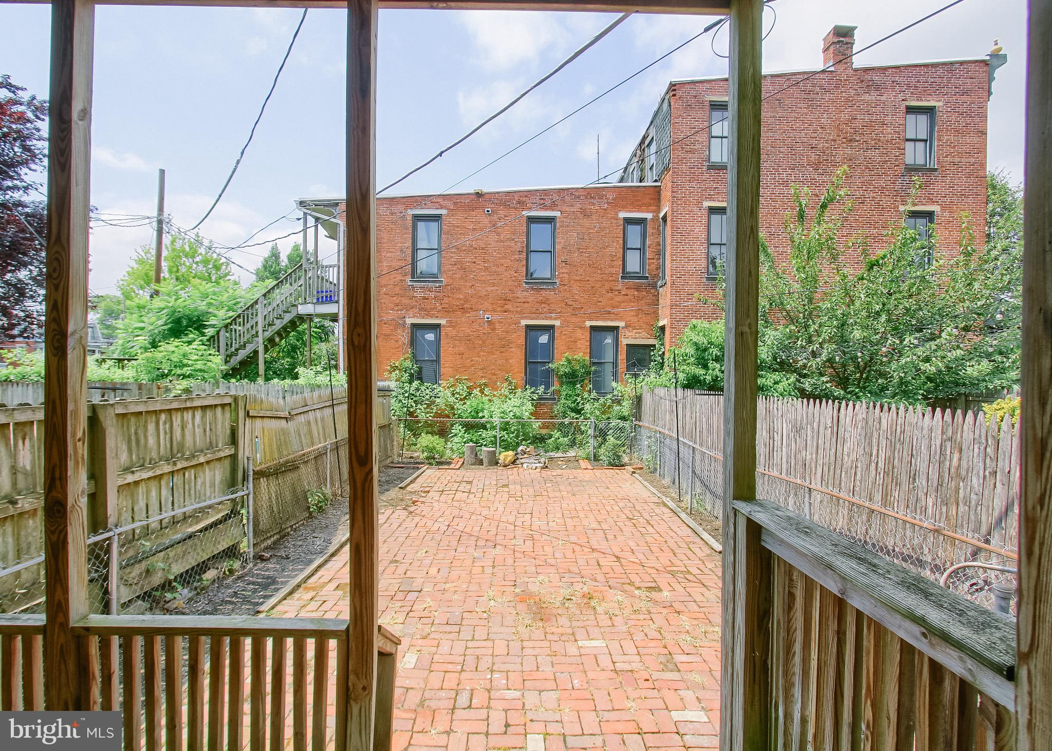 232 PEFFER STREET