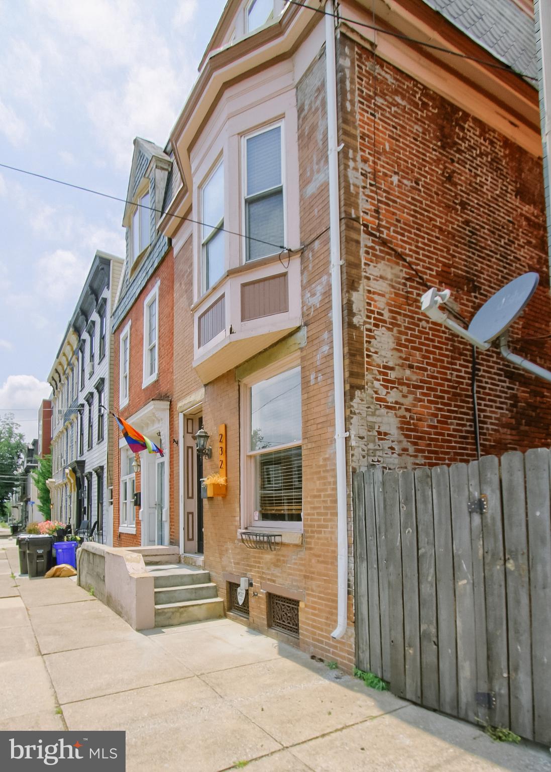 232 PEFFER STREET