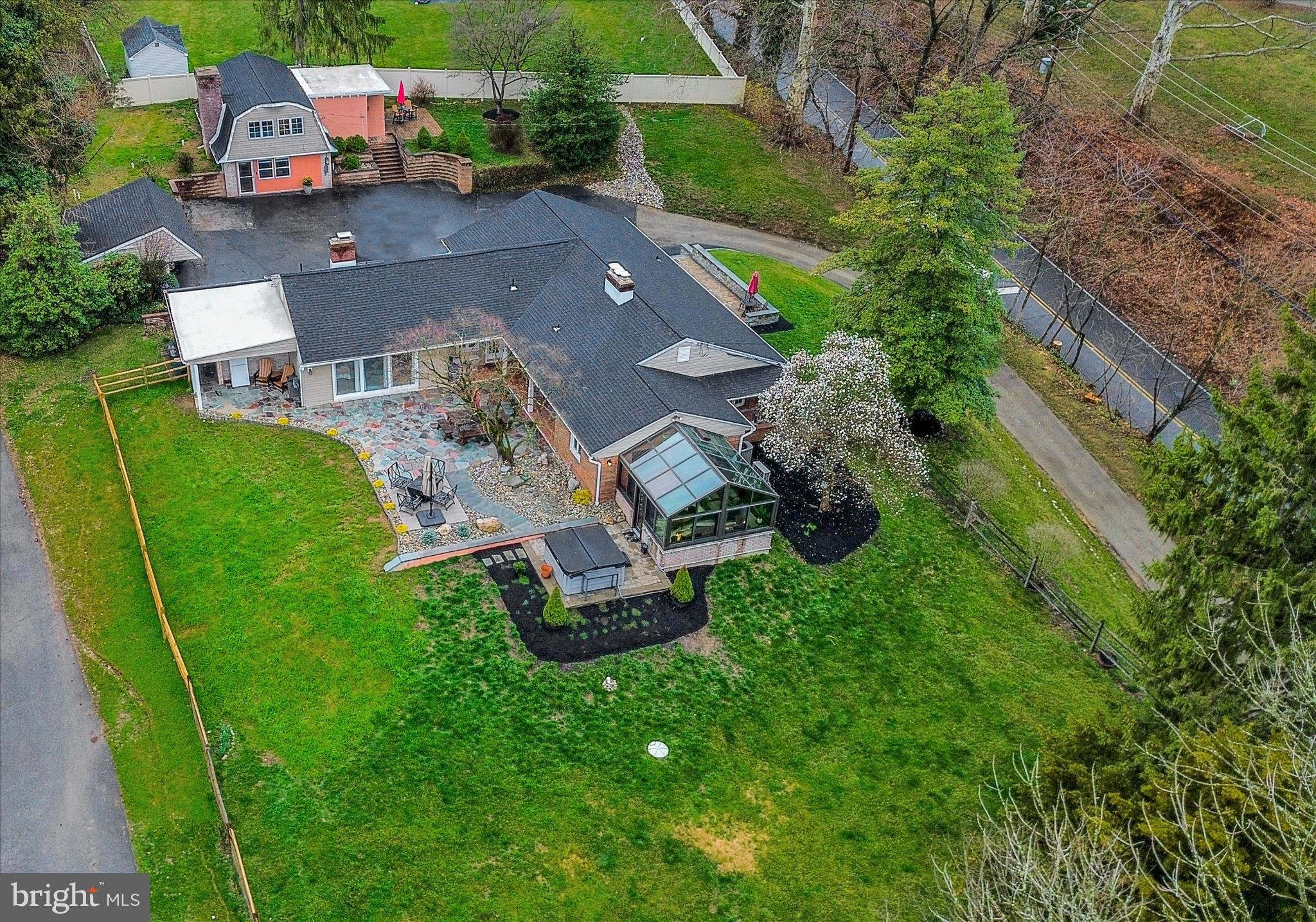 YORKTOWN CROSSING - Residential