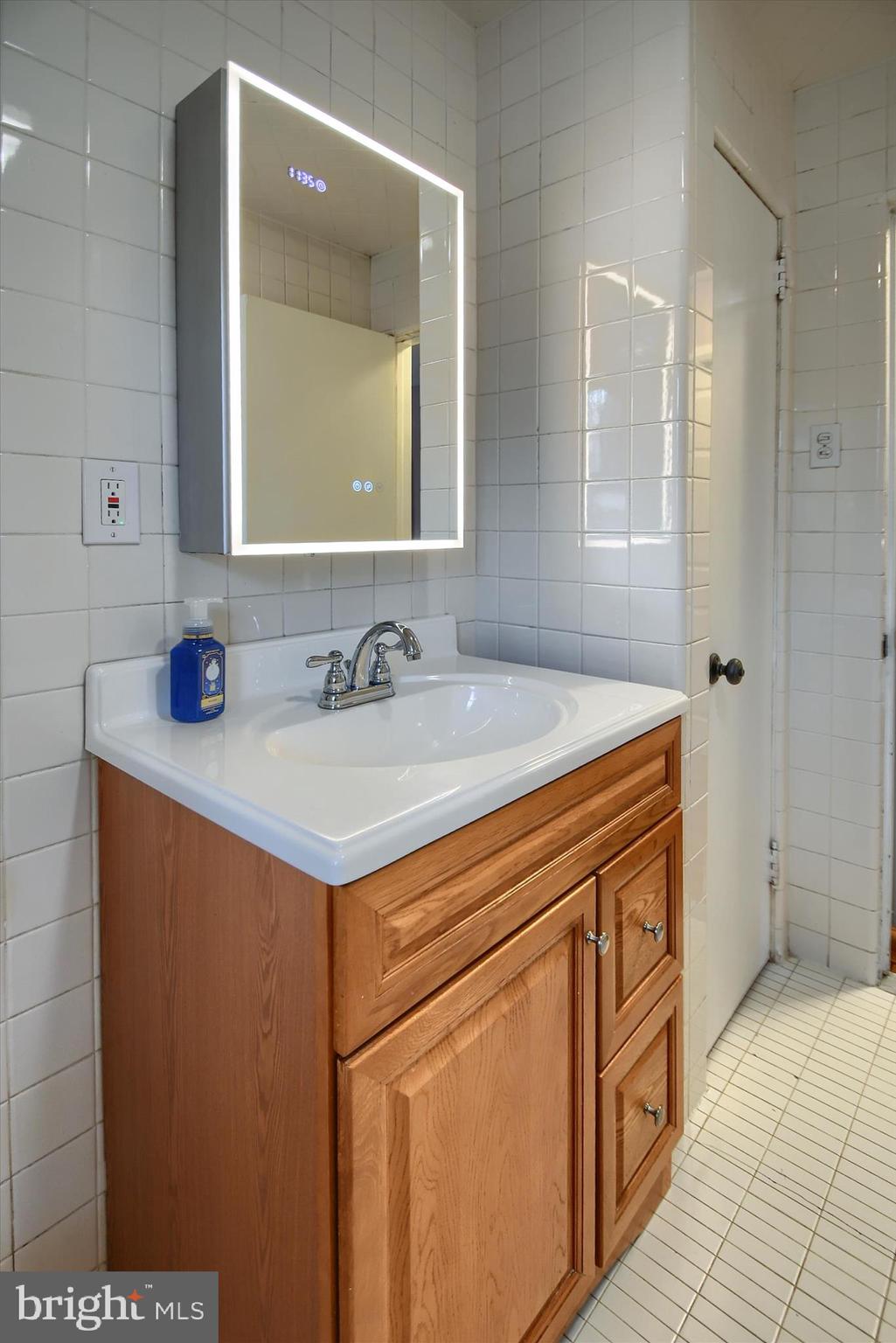 YORKTOWN CROSSING - Residential