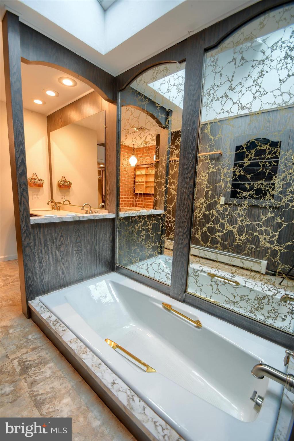 YORKTOWN CROSSING - Residential