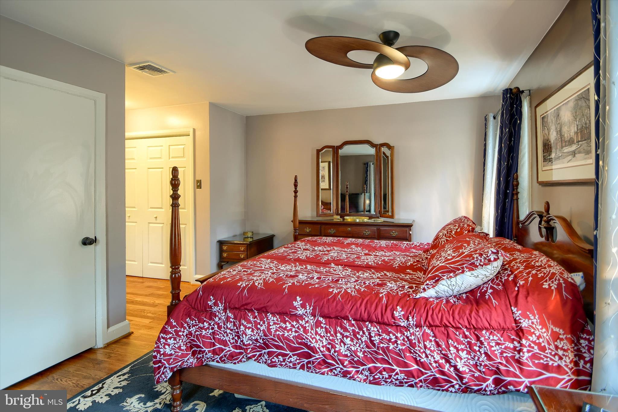 YORKTOWN CROSSING - Residential