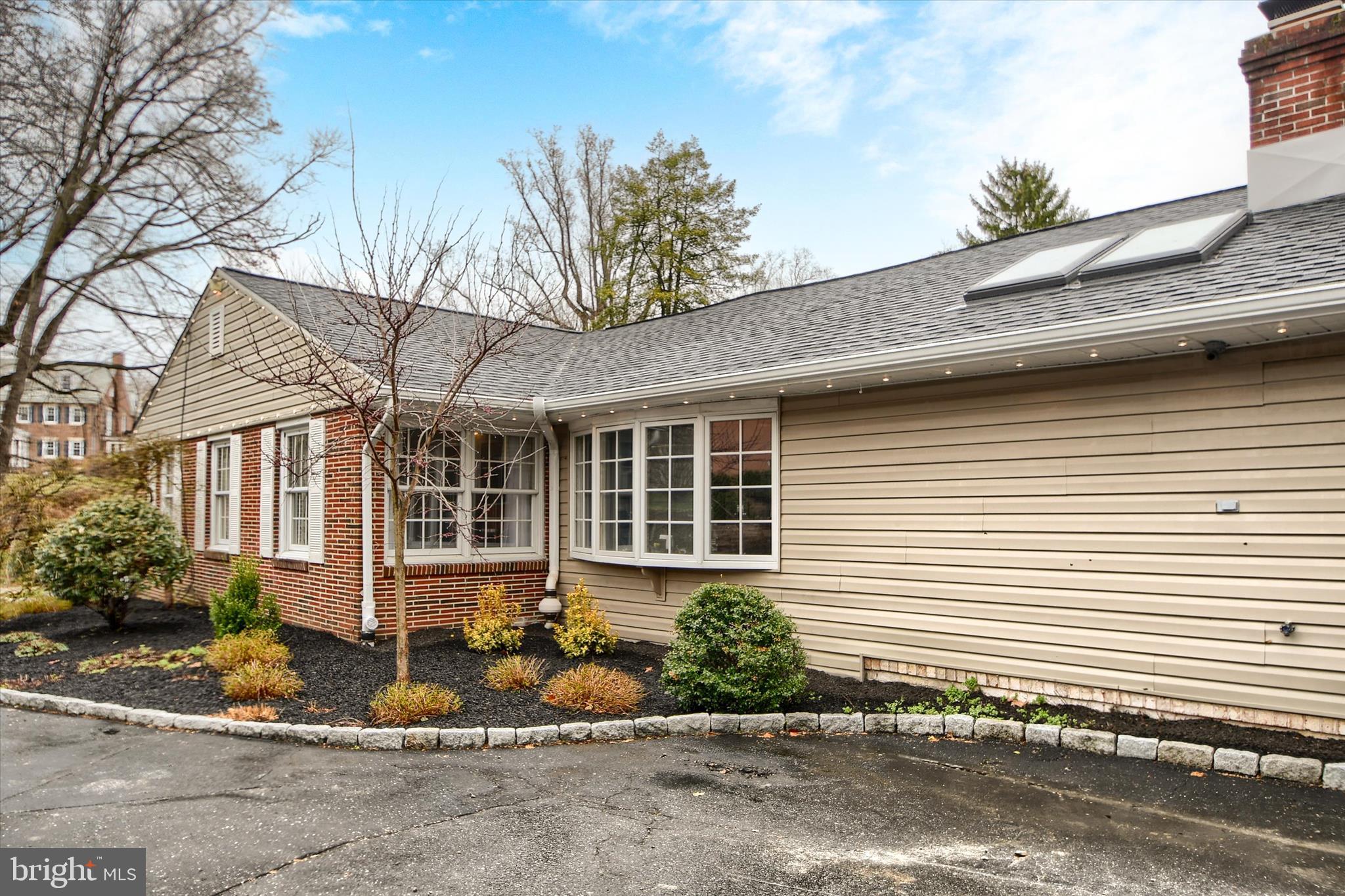 YORKTOWN CROSSING - Residential