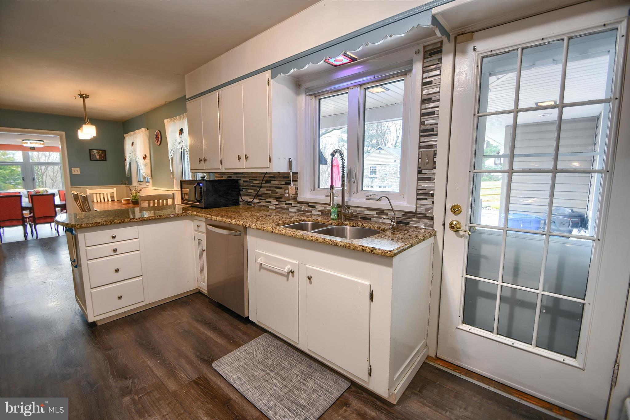 YORKTOWN CROSSING - Residential