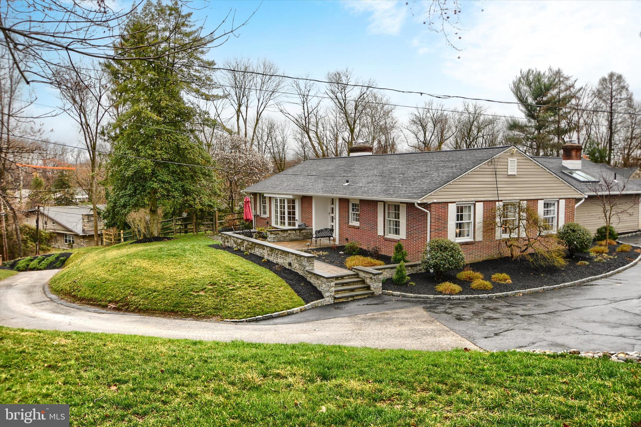 YORKTOWN CROSSING - Residential