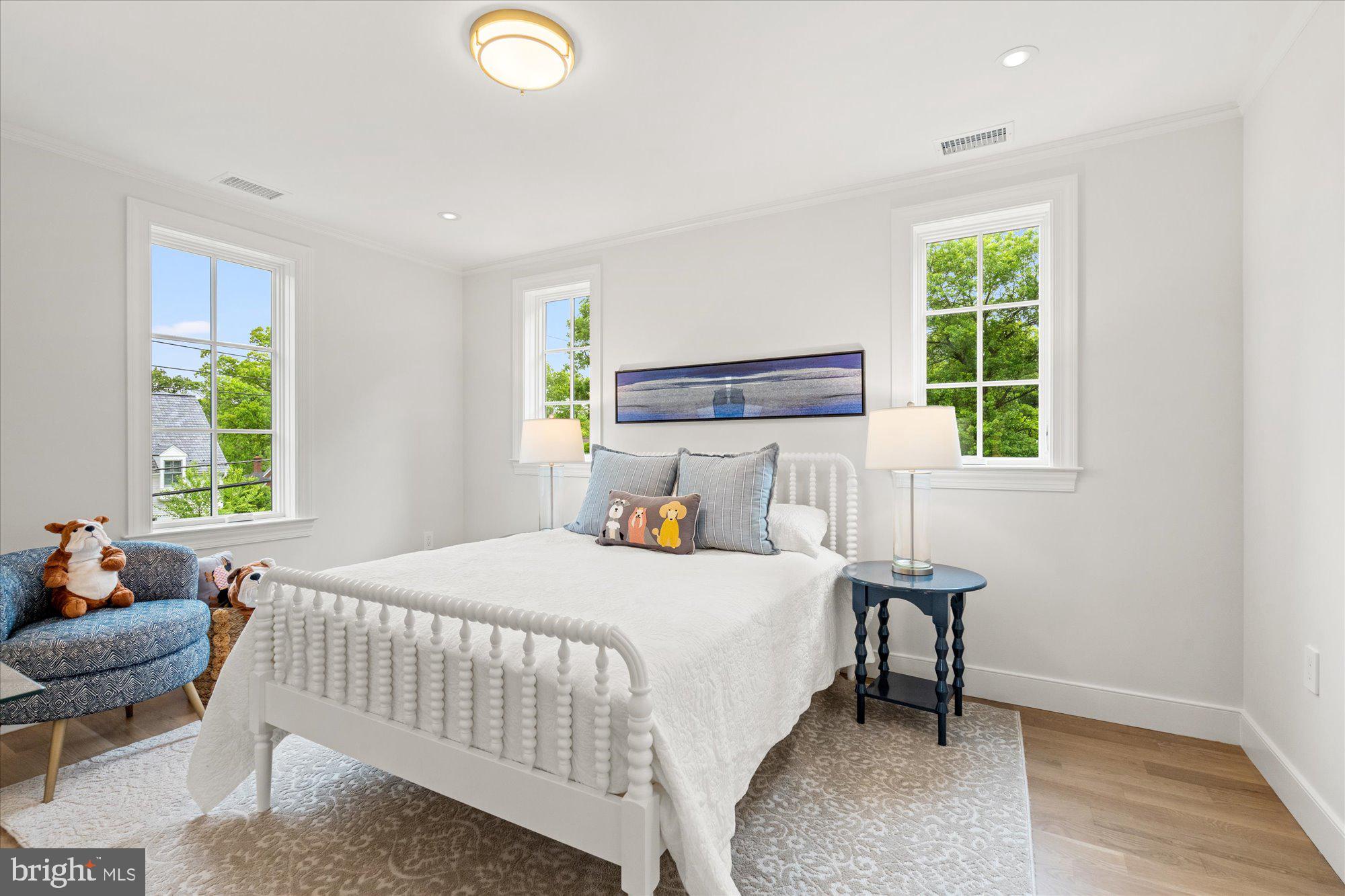 BRADDOCK HEIGHTS - Residential