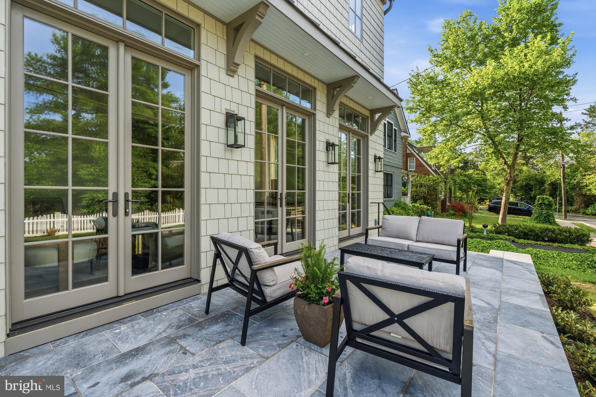 BRADDOCK HEIGHTS - Residential