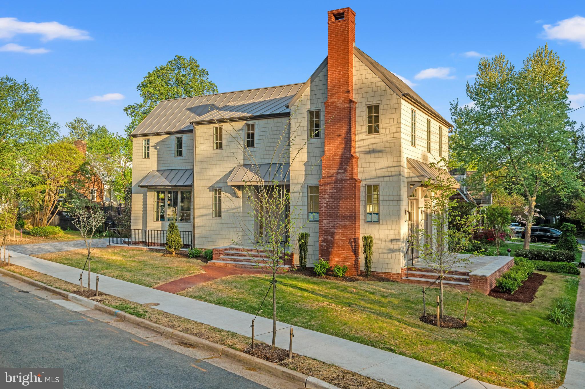 1004 VIRGINIA AVENUE