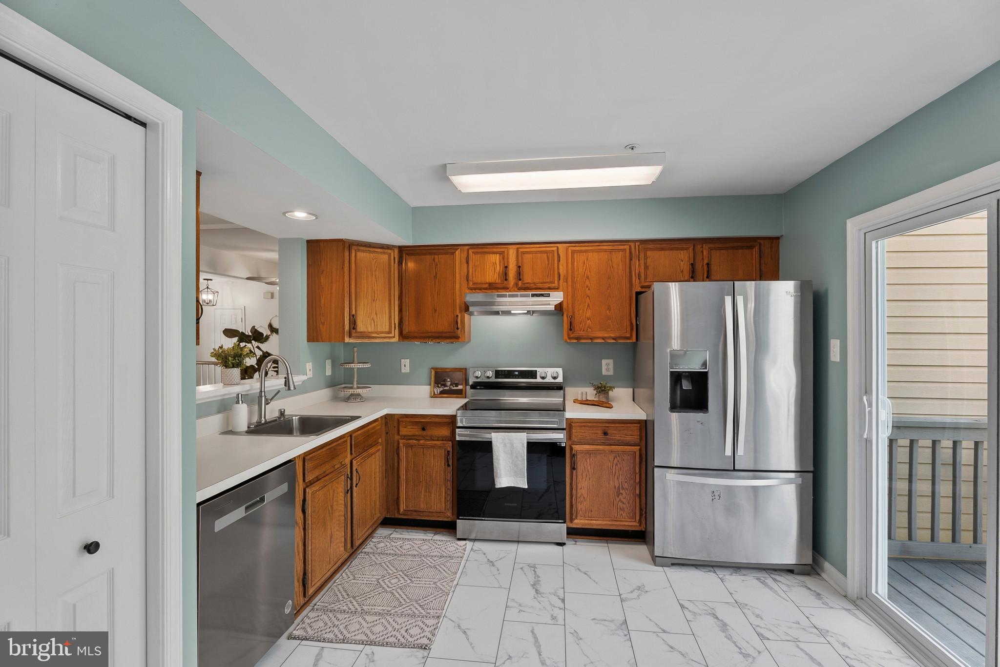 HUNTERS CROSSING - Residential