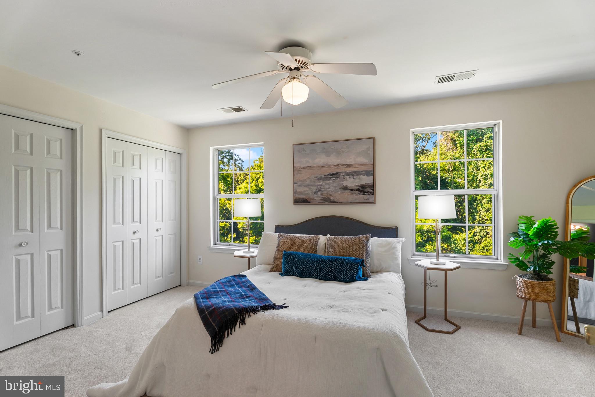HUNTERS CROSSING - Residential