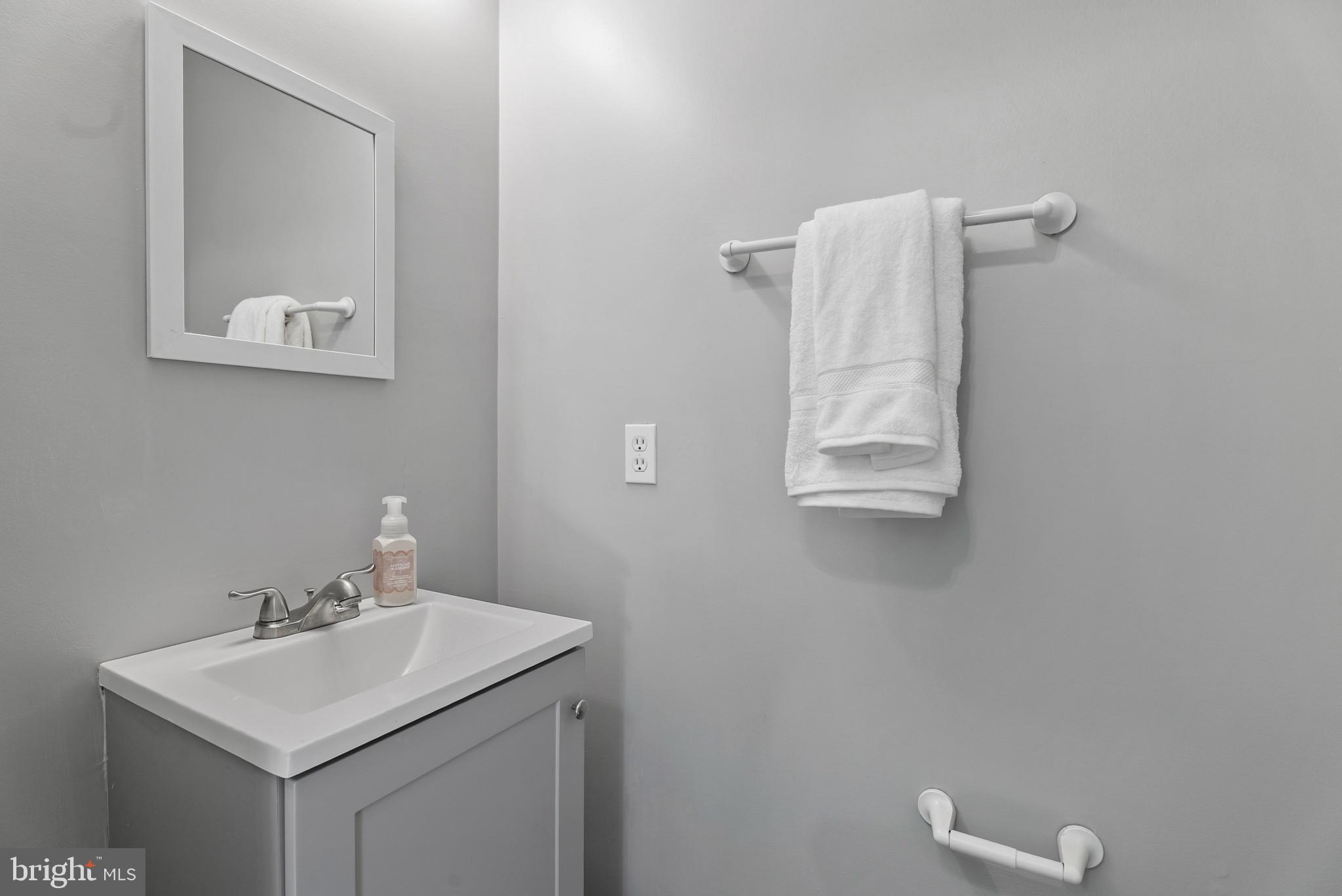 HUNTERS CROSSING - Residential