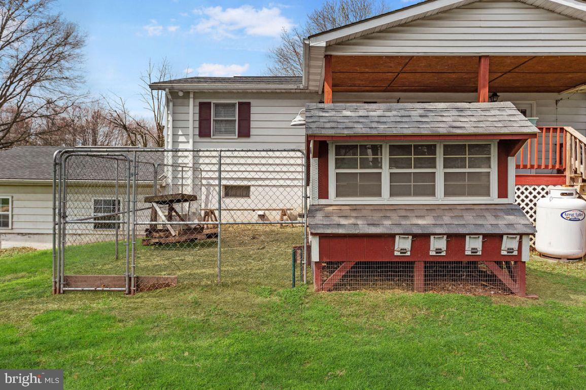 NONE, RURAL - Residential