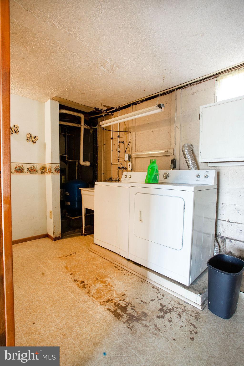 NONE, RURAL - Residential