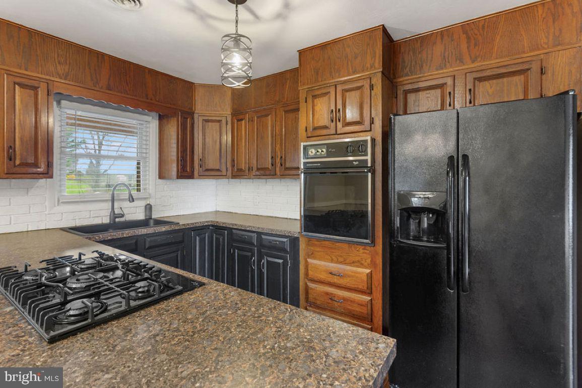 NONE, RURAL - Residential