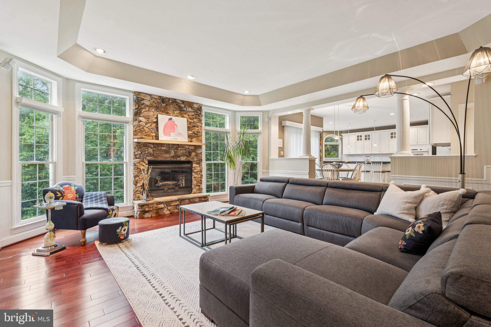 MIDSUMMER HILL - Residential