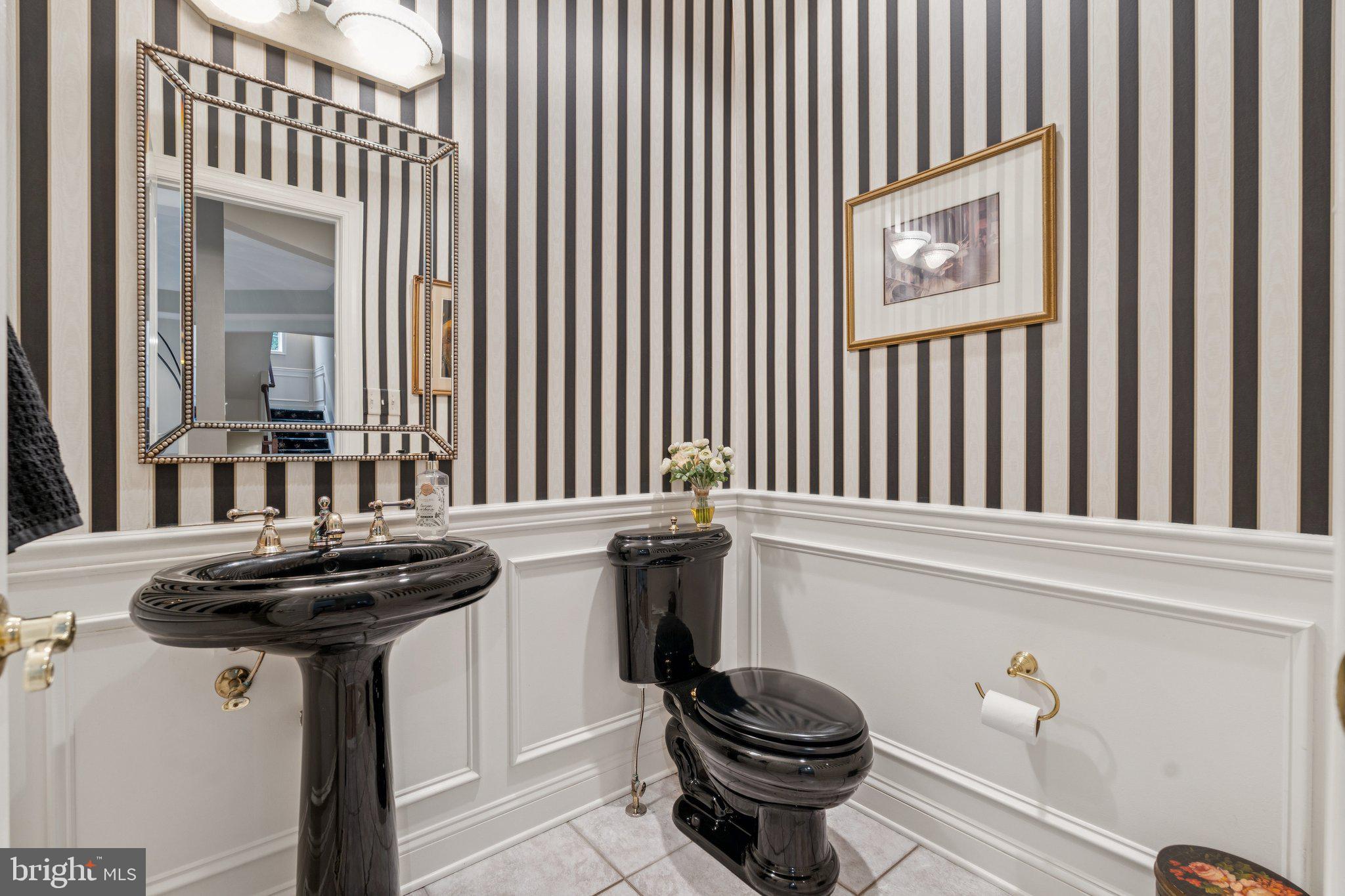 MIDSUMMER HILL - Residential