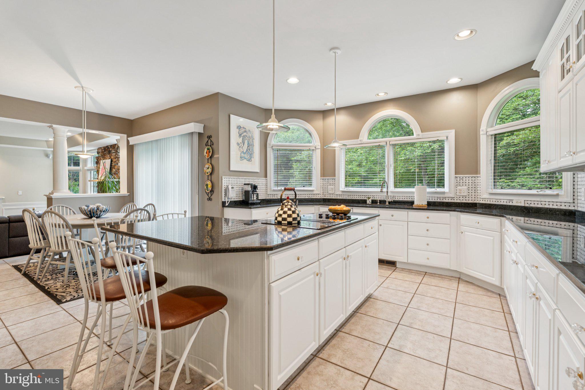 MIDSUMMER HILL - Residential