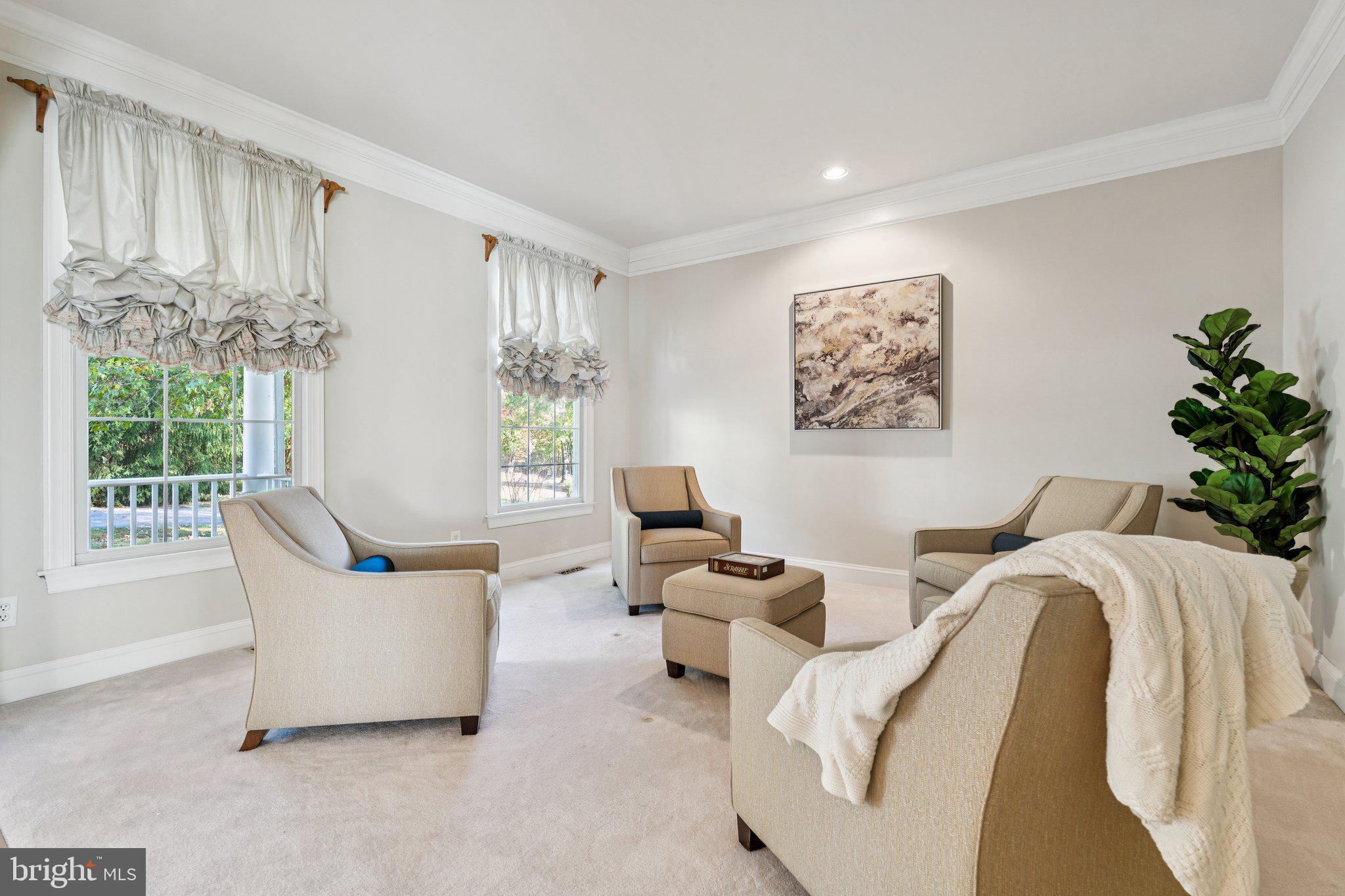 MIDSUMMER HILL - Residential