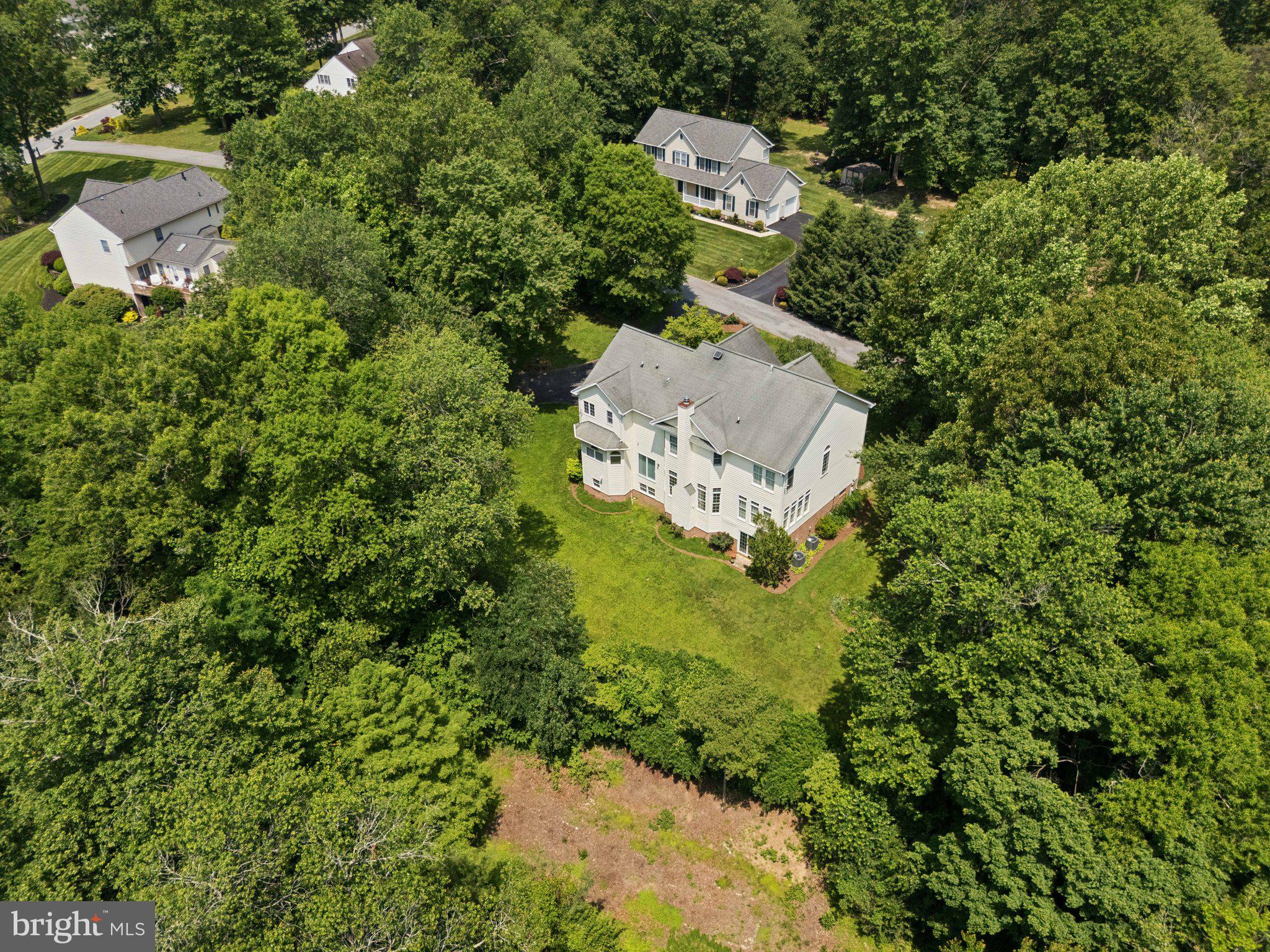 MIDSUMMER HILL - Residential