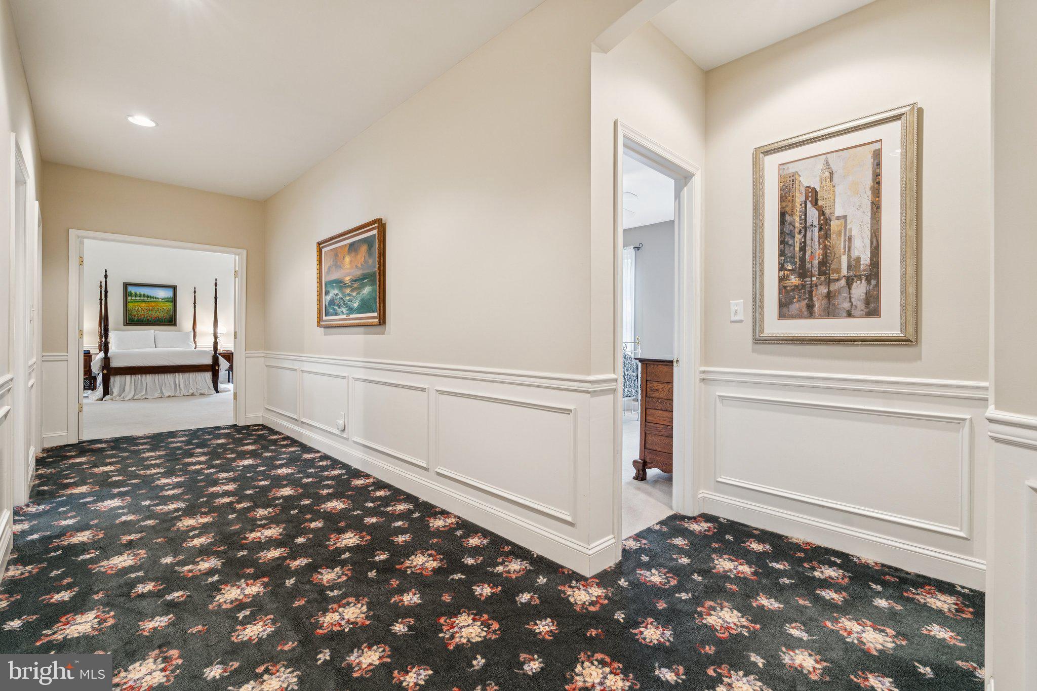 MIDSUMMER HILL - Residential