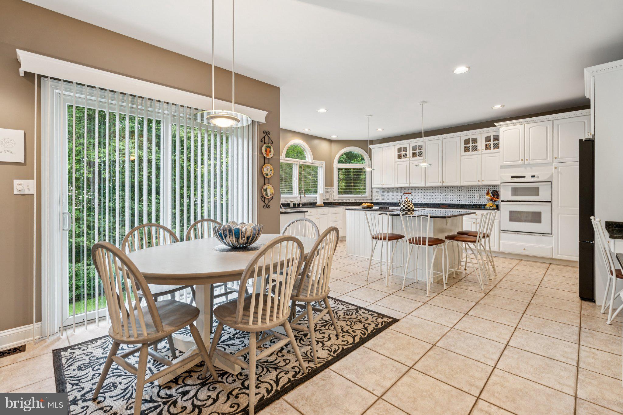 MIDSUMMER HILL - Residential